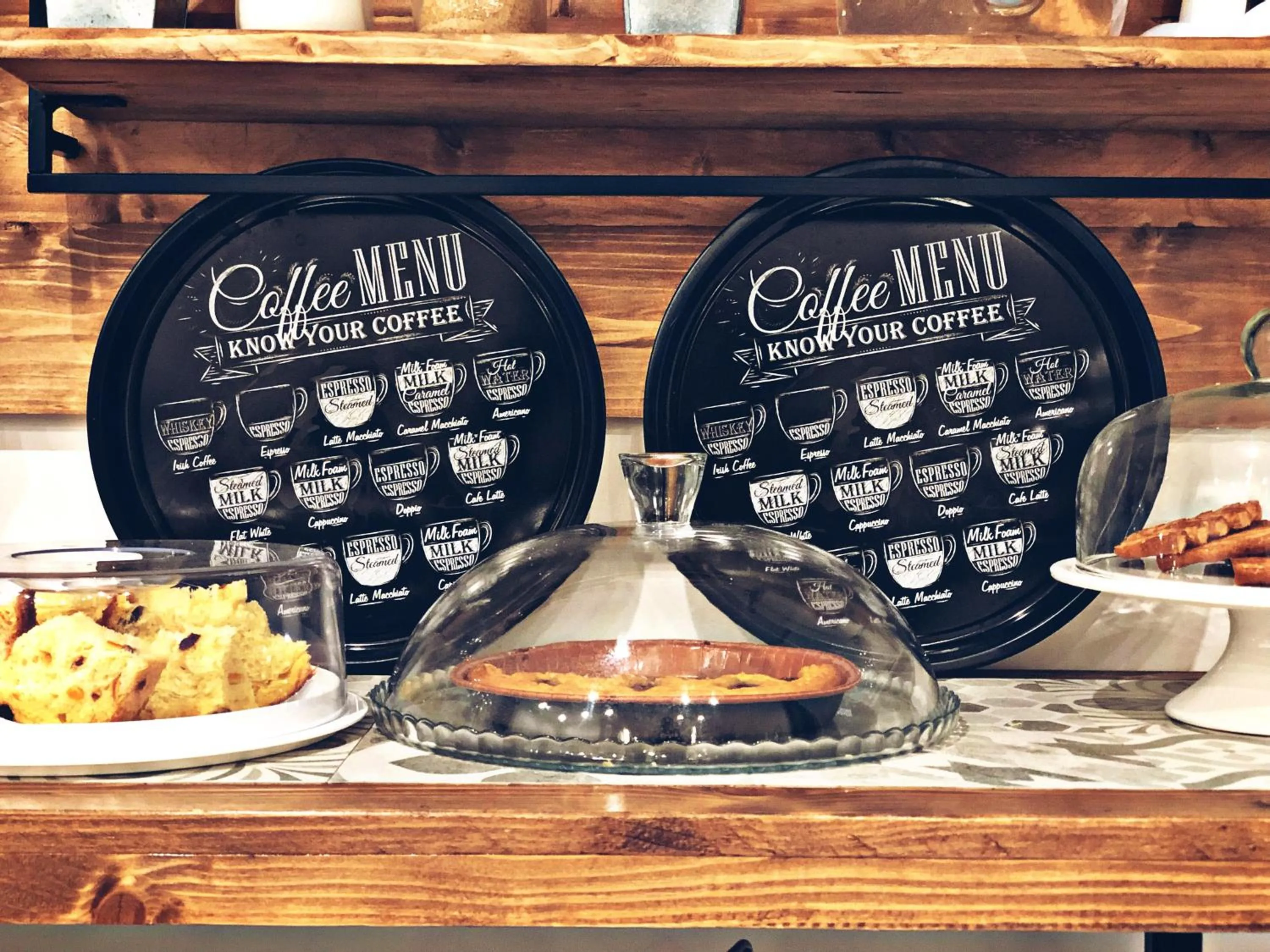 Food and drinks in Il BorGhetto Guest House