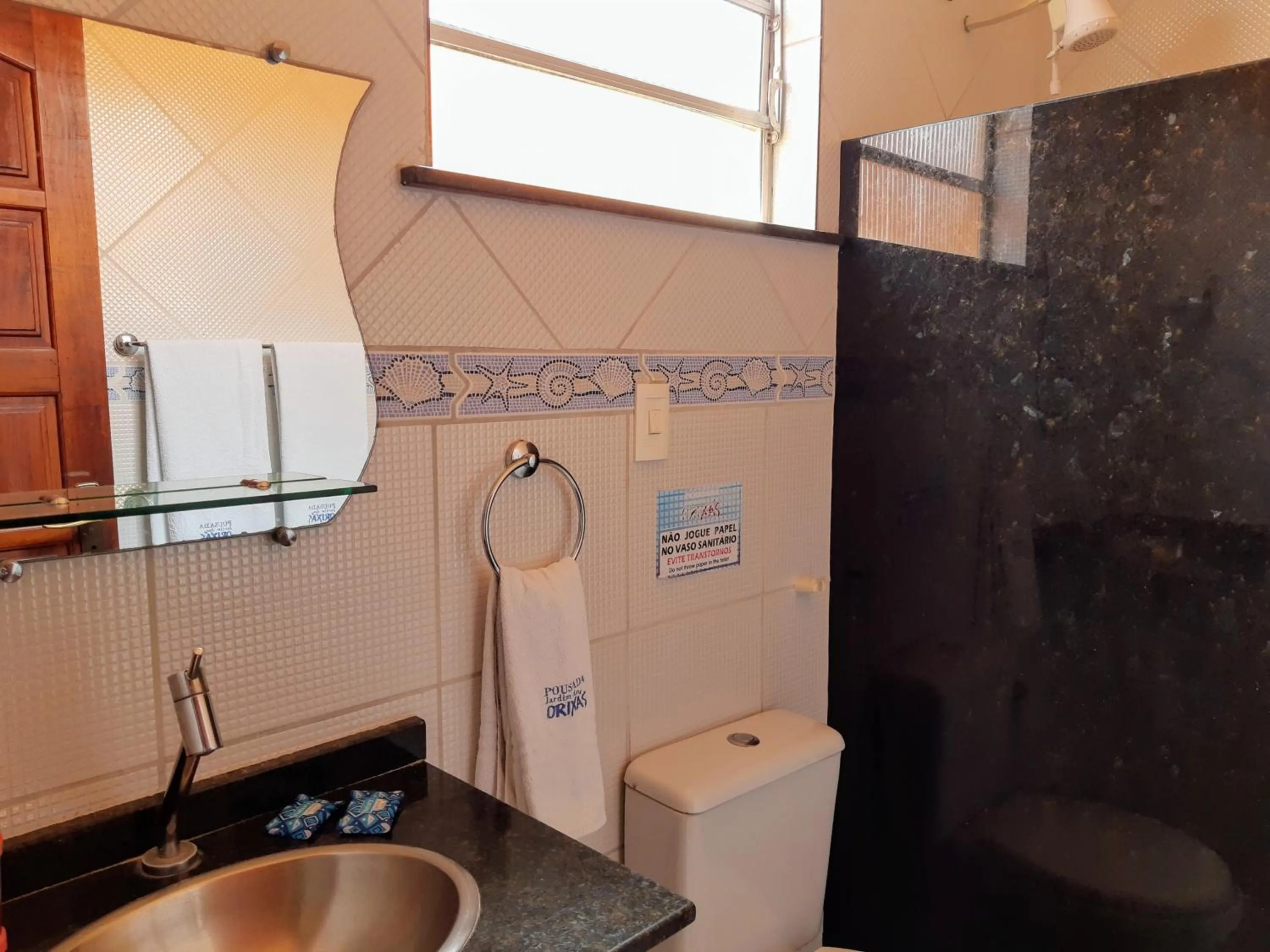 Bathroom in Jardim dos Orixás