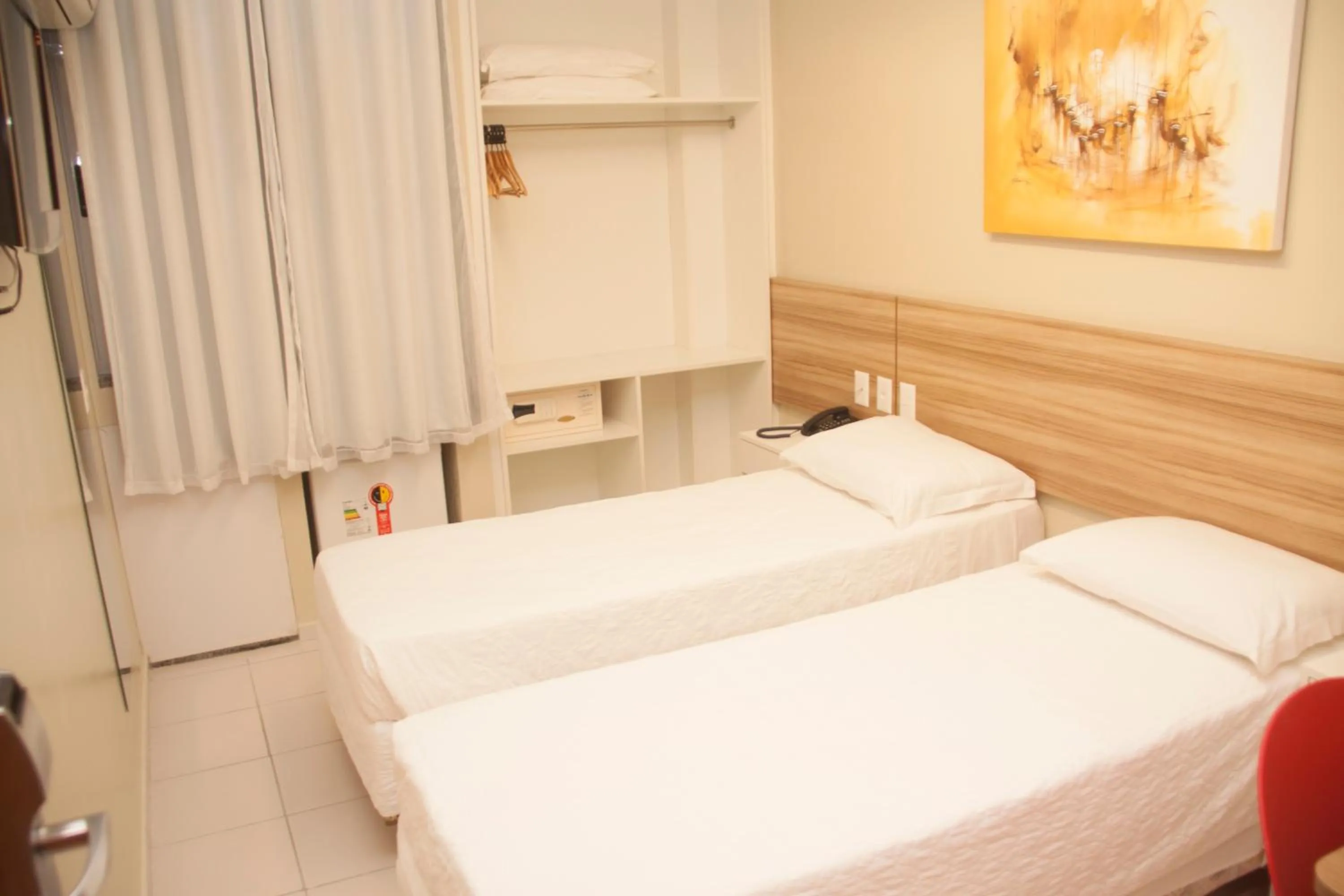 Photo of the whole room, Bed in Hotel Três Caravelas