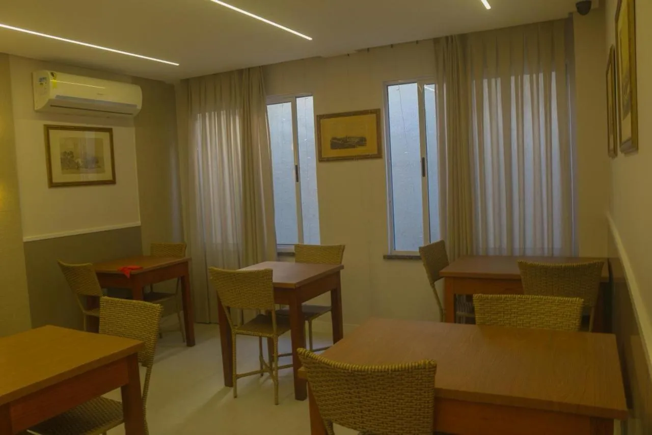 Hotel Três Caravelas