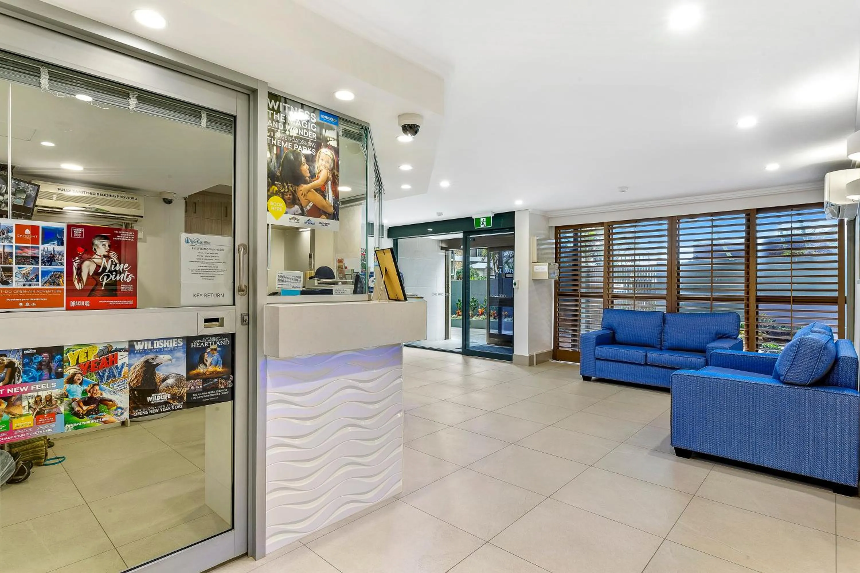 Lobby or reception in Norfolk Luxury Beachfront Apartments Gold Coast