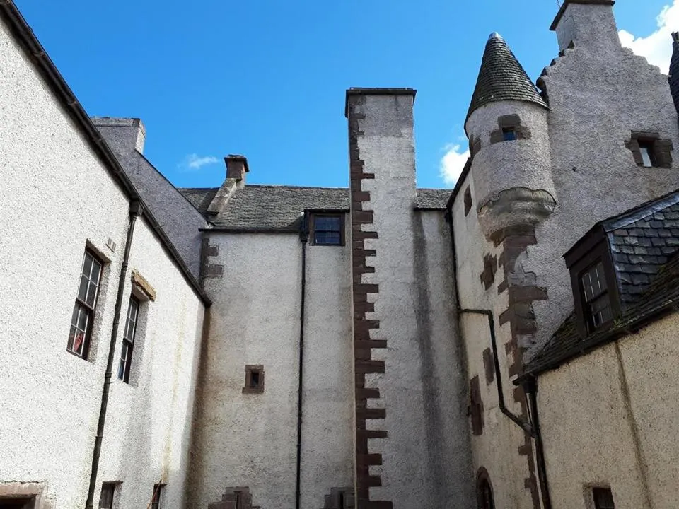 Property building in Hallgreen castle