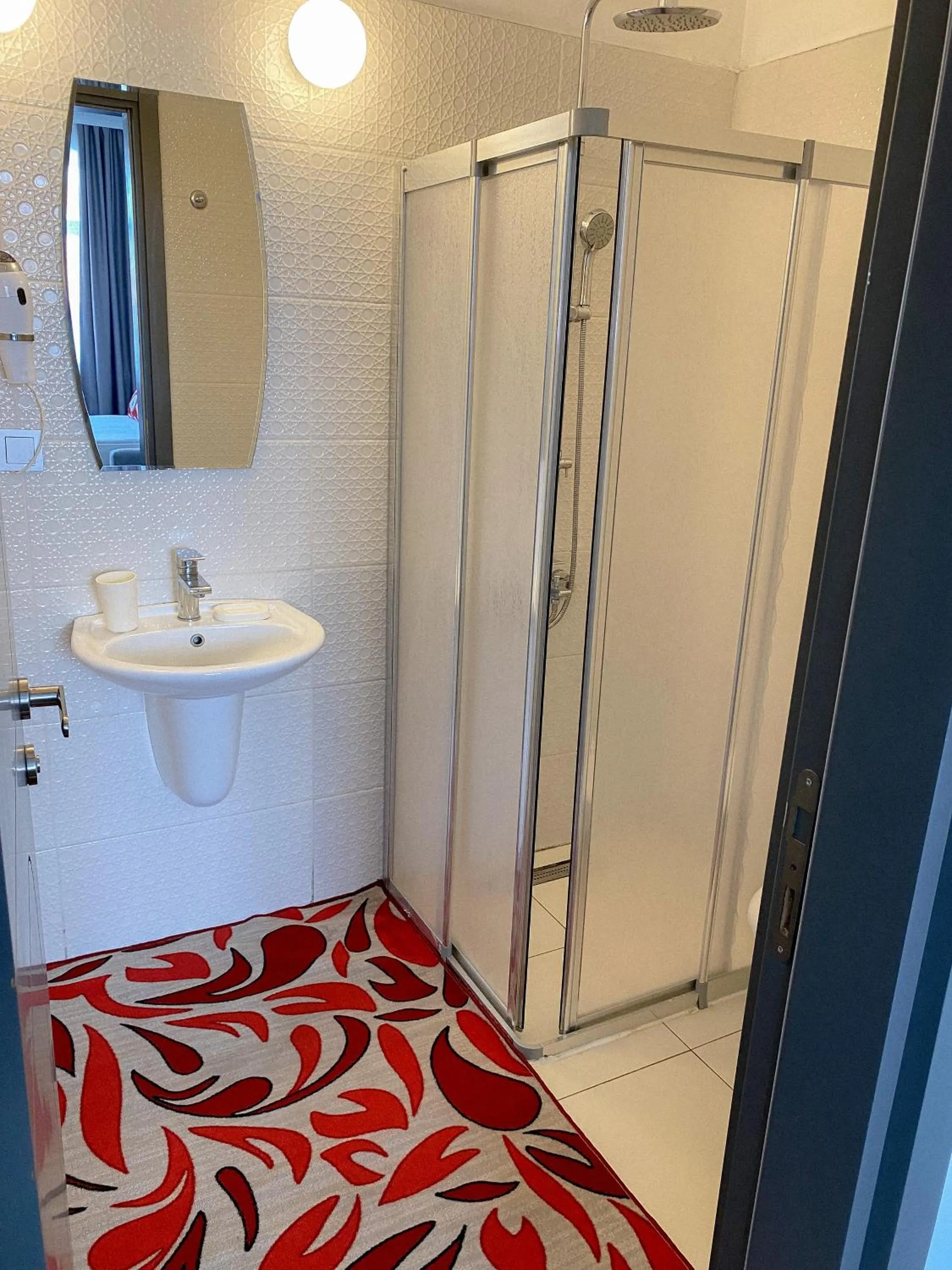 Delight Deluxe Hotel & Spa