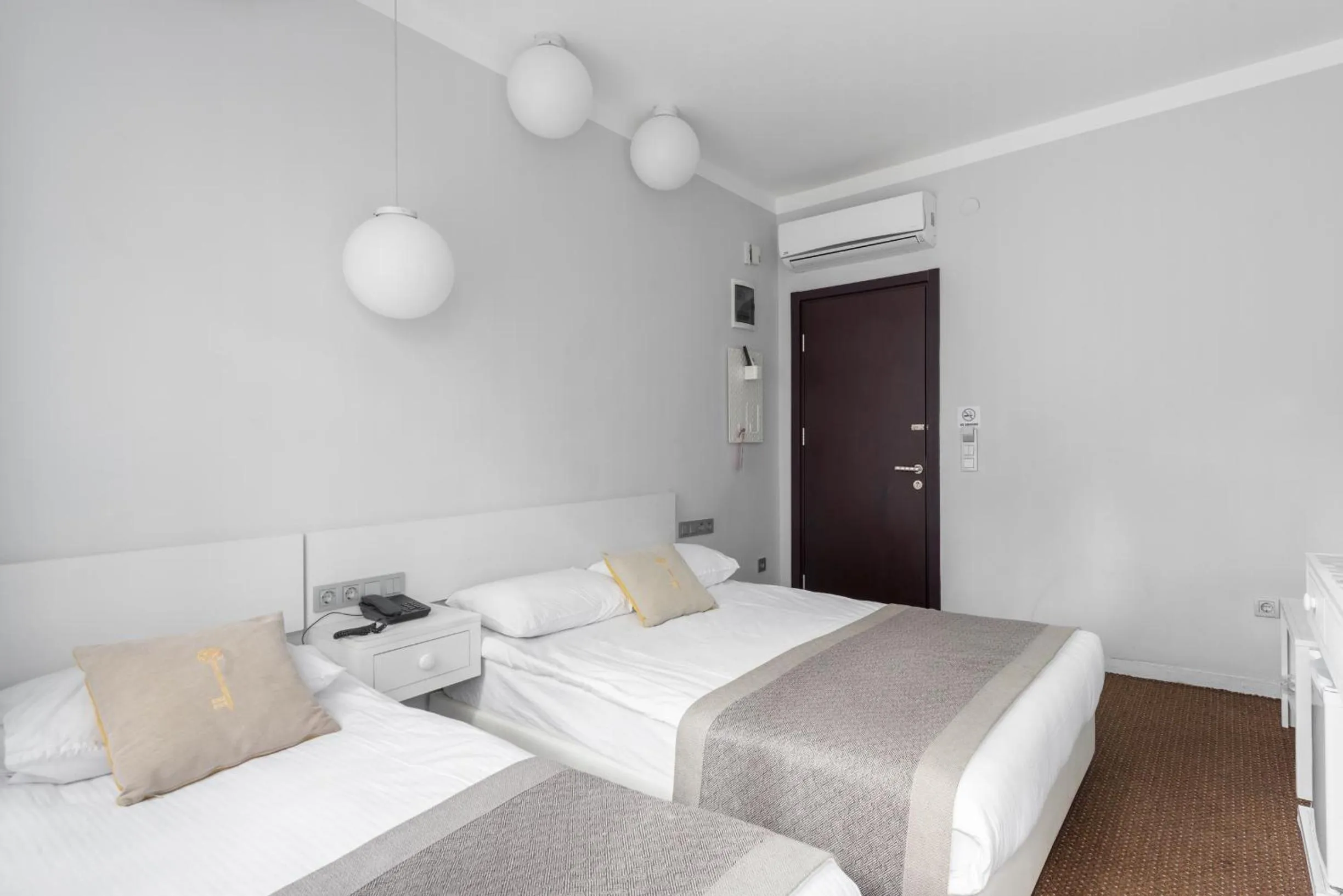 Bed in Delight Deluxe Hotel & Spa