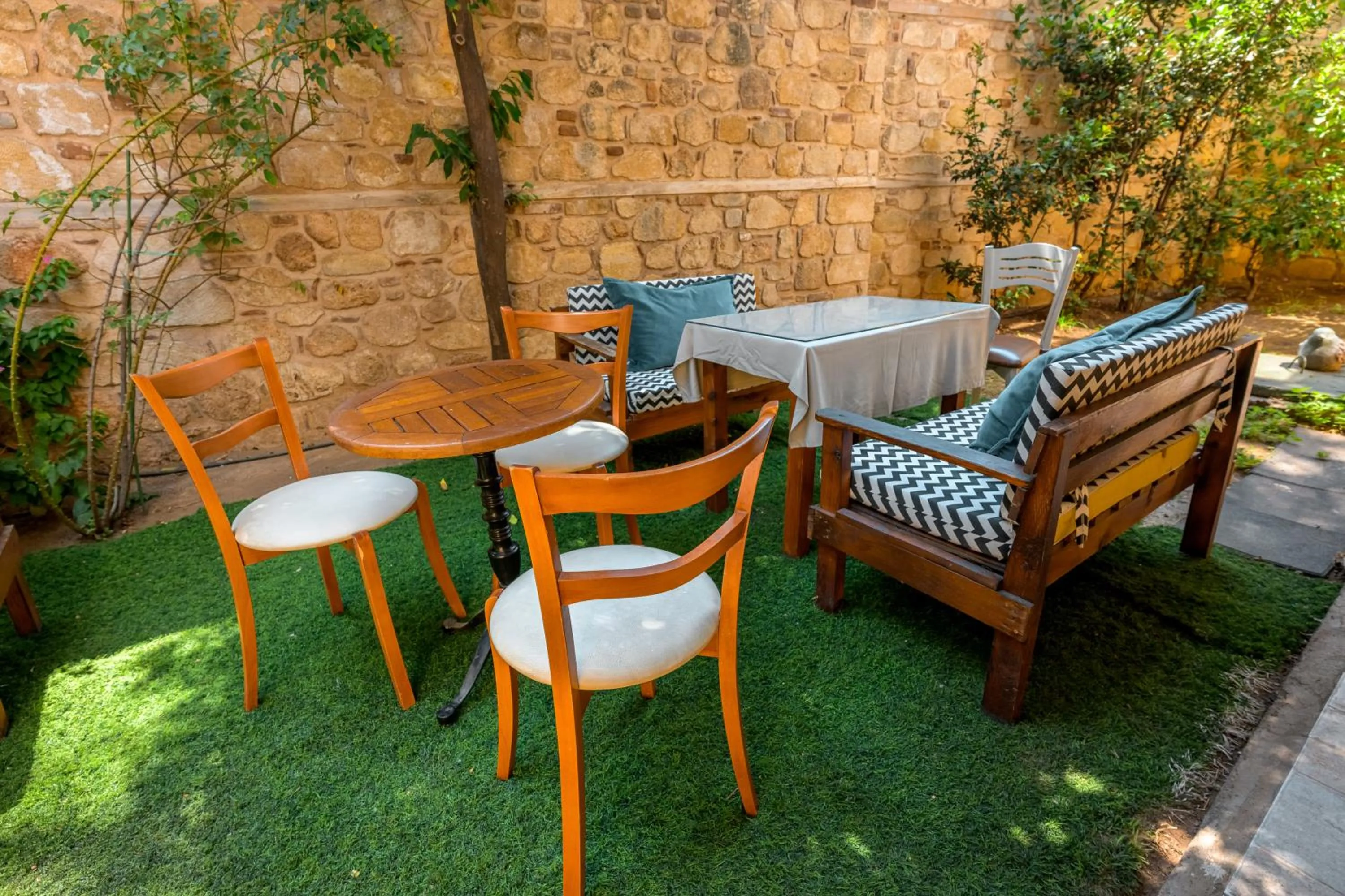 Delight Deluxe Hotel & Spa