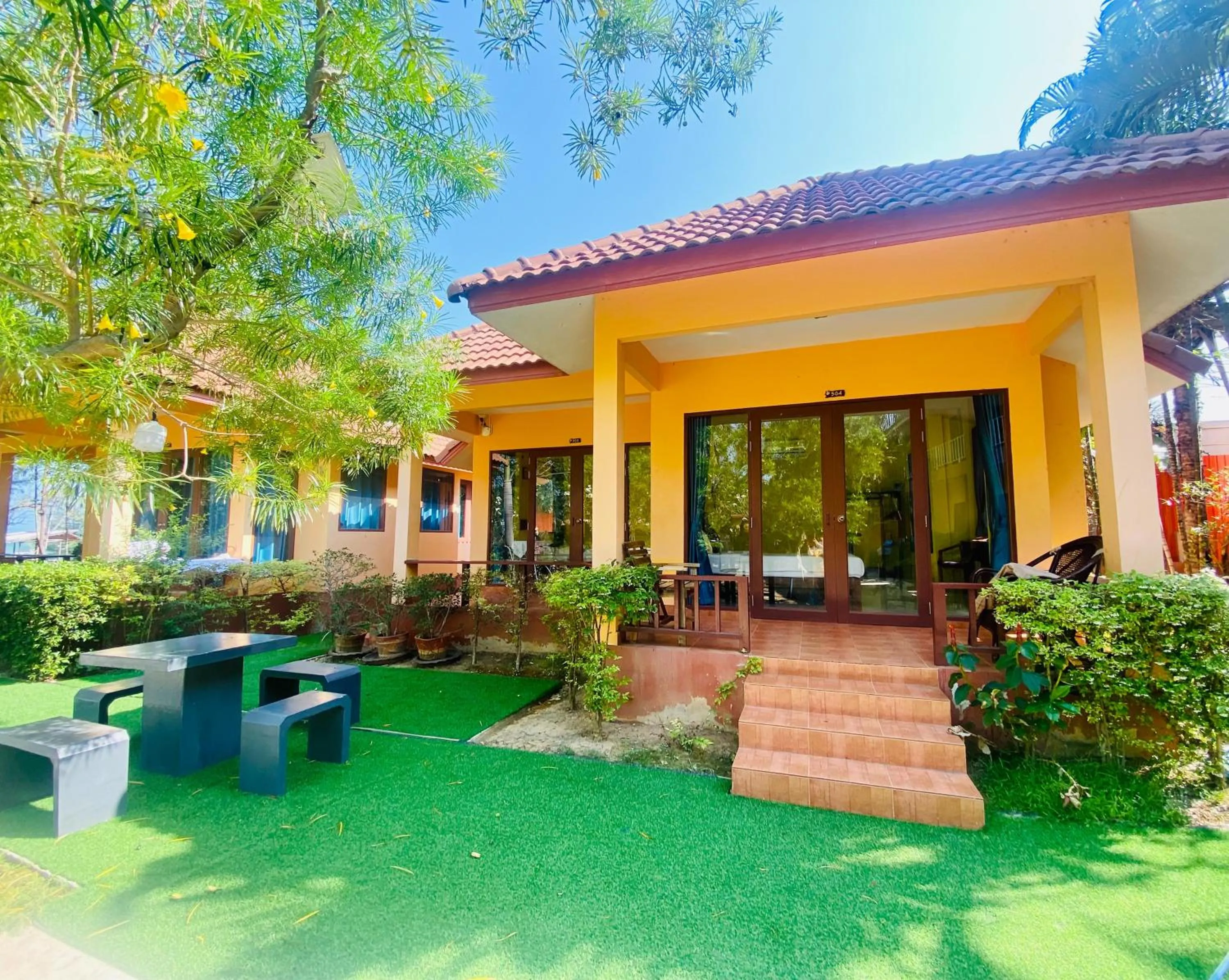 Pranmanee Beach Resort