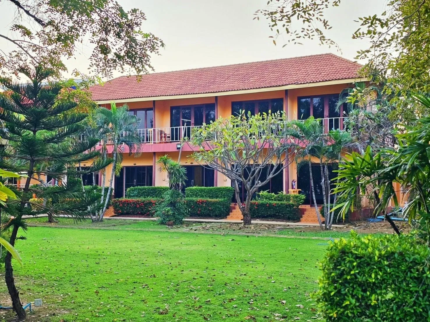 Pranmanee Beach Resort