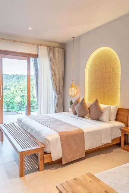 Bed in Ban's Diving Resort