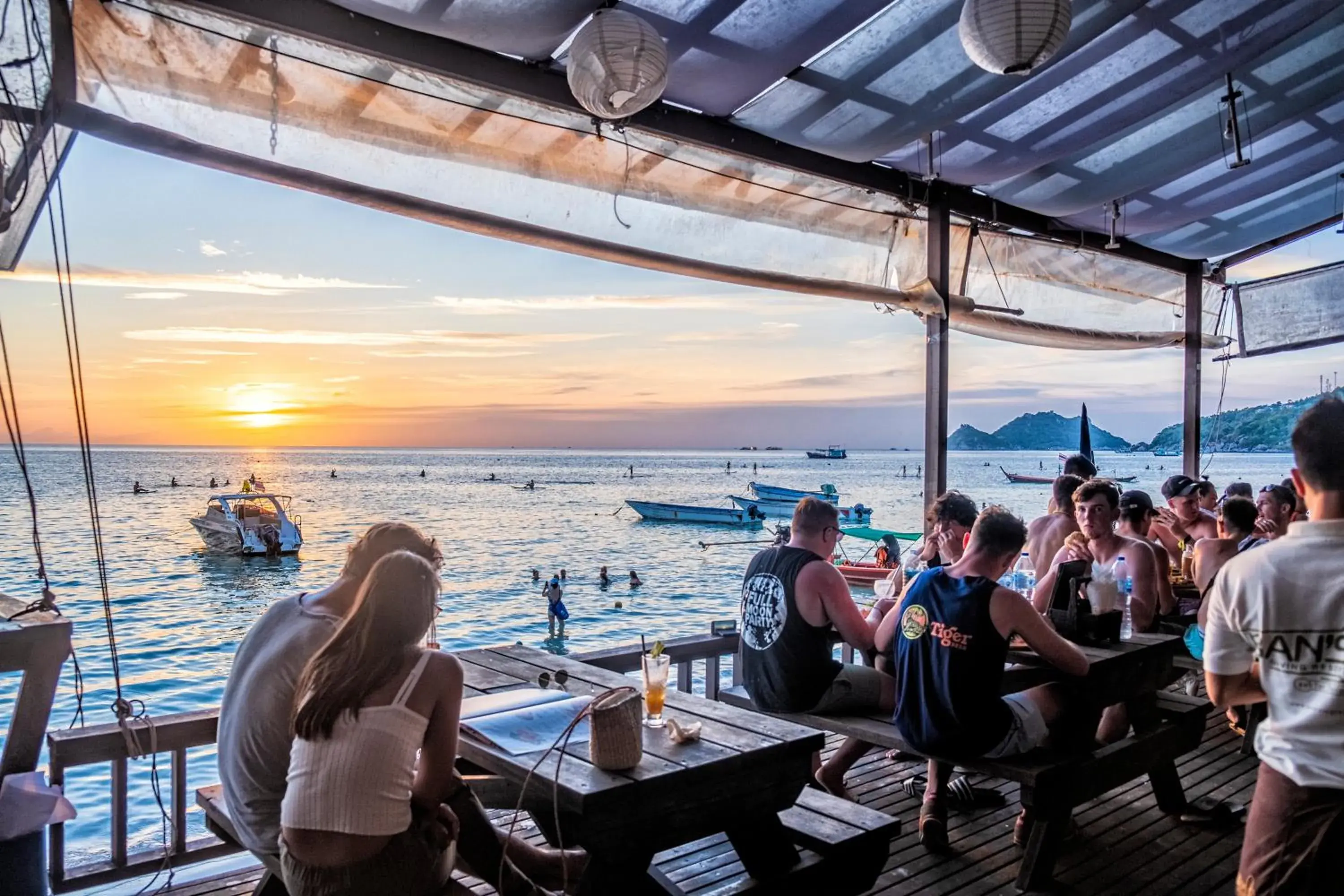 Restaurant/places to eat in Ban's Diving Resort Restaurant/places to eat in Ban's Diving Resort