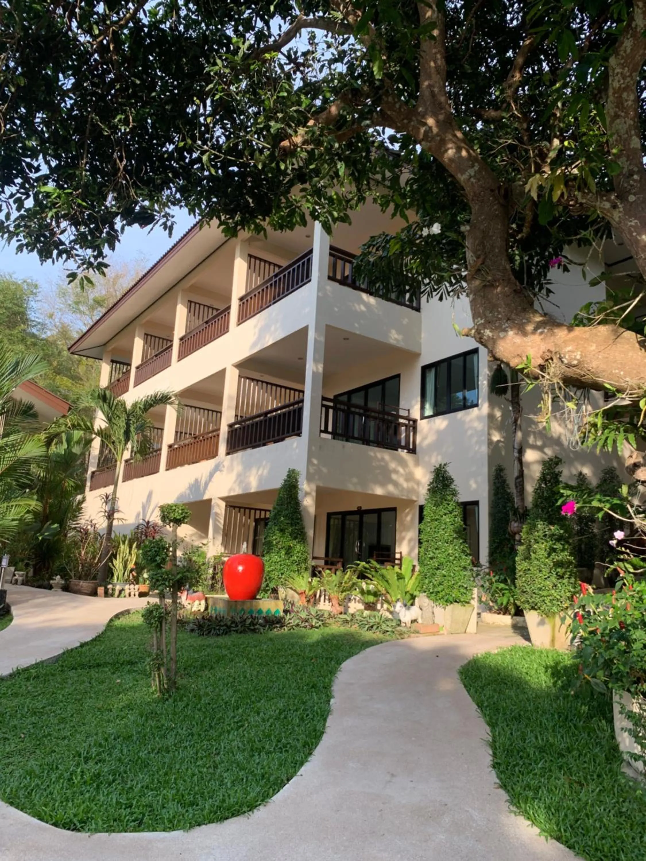 Property building in Ban's Diving Resort