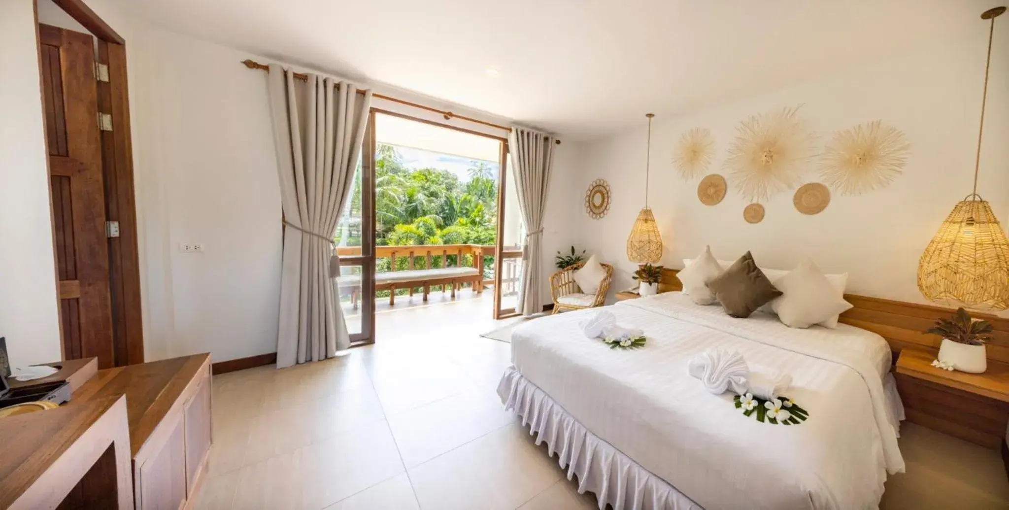 Bedroom, Bed in Ban's Diving Resort Bedroom, Bed in Ban's Diving Resort