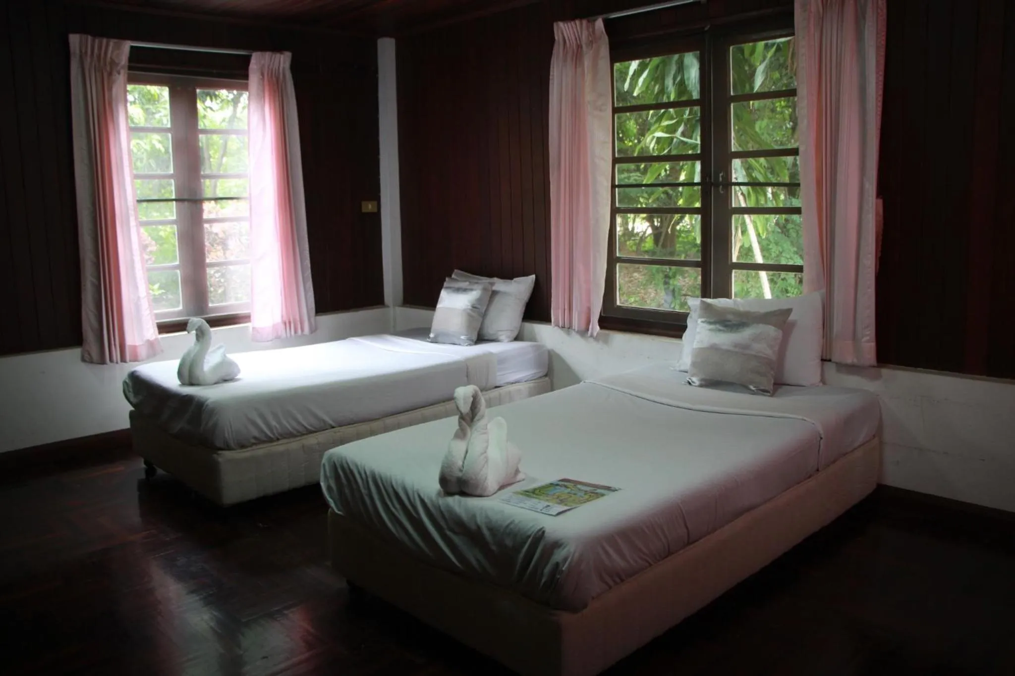 Bed in River Kwai Park & Resort