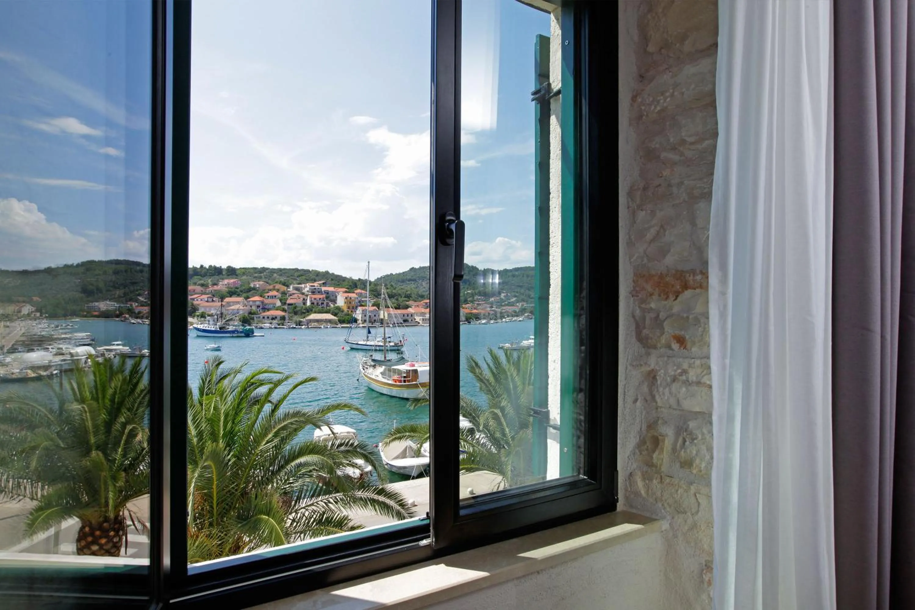 Sea view in Boutique rooms Kastel Ismaeli