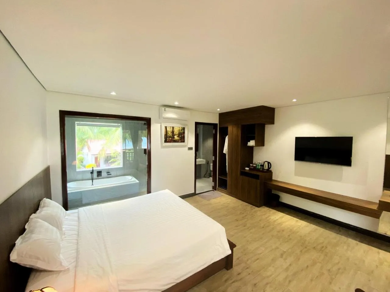 Bed in Dat Lanh Beach Resort