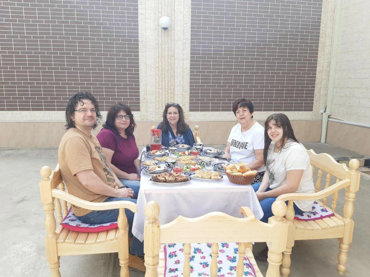 People in Hotel RAYHON BOUTIQUE