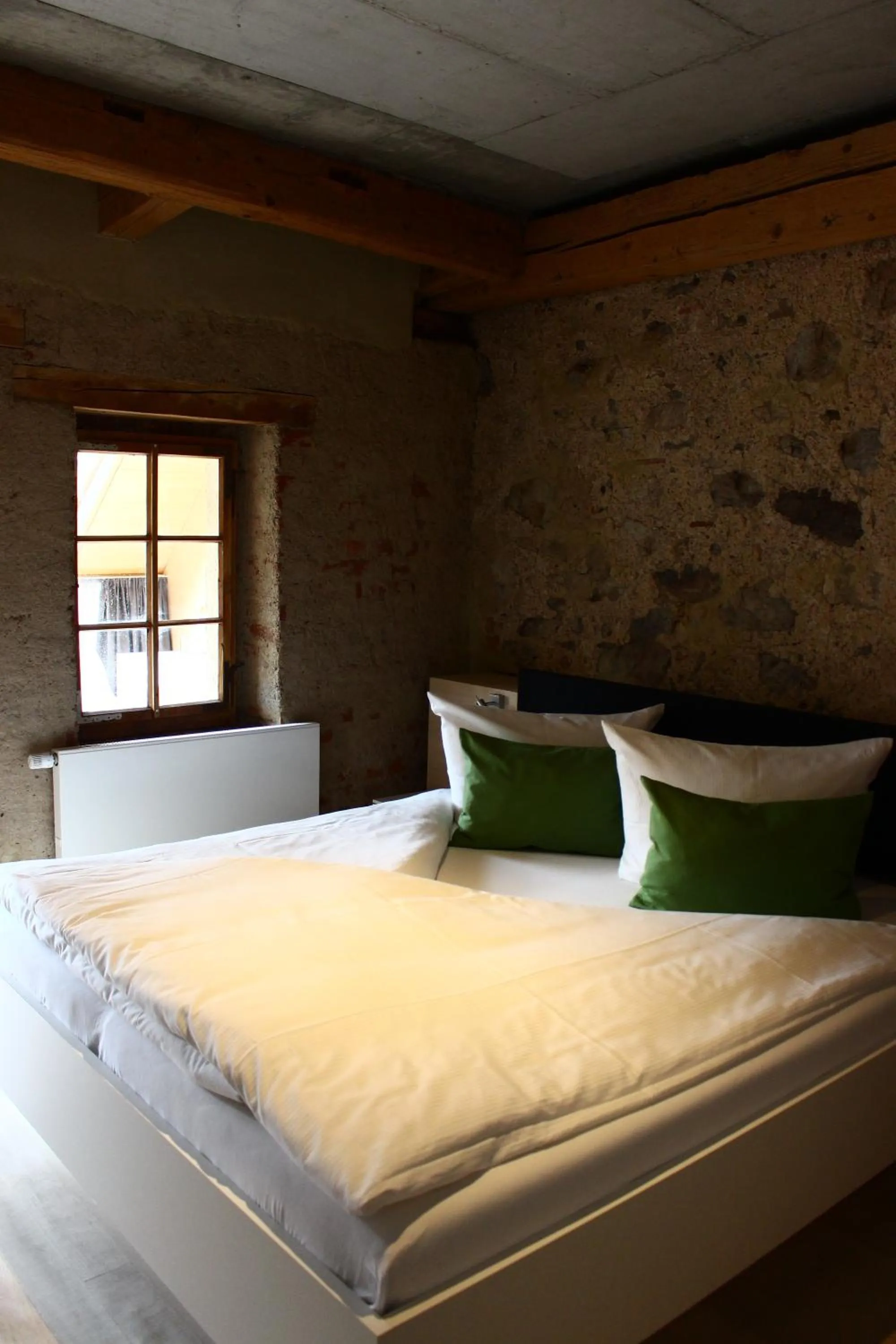 Photo of the whole room, Bed in DIE KRONE - Hotel Garni