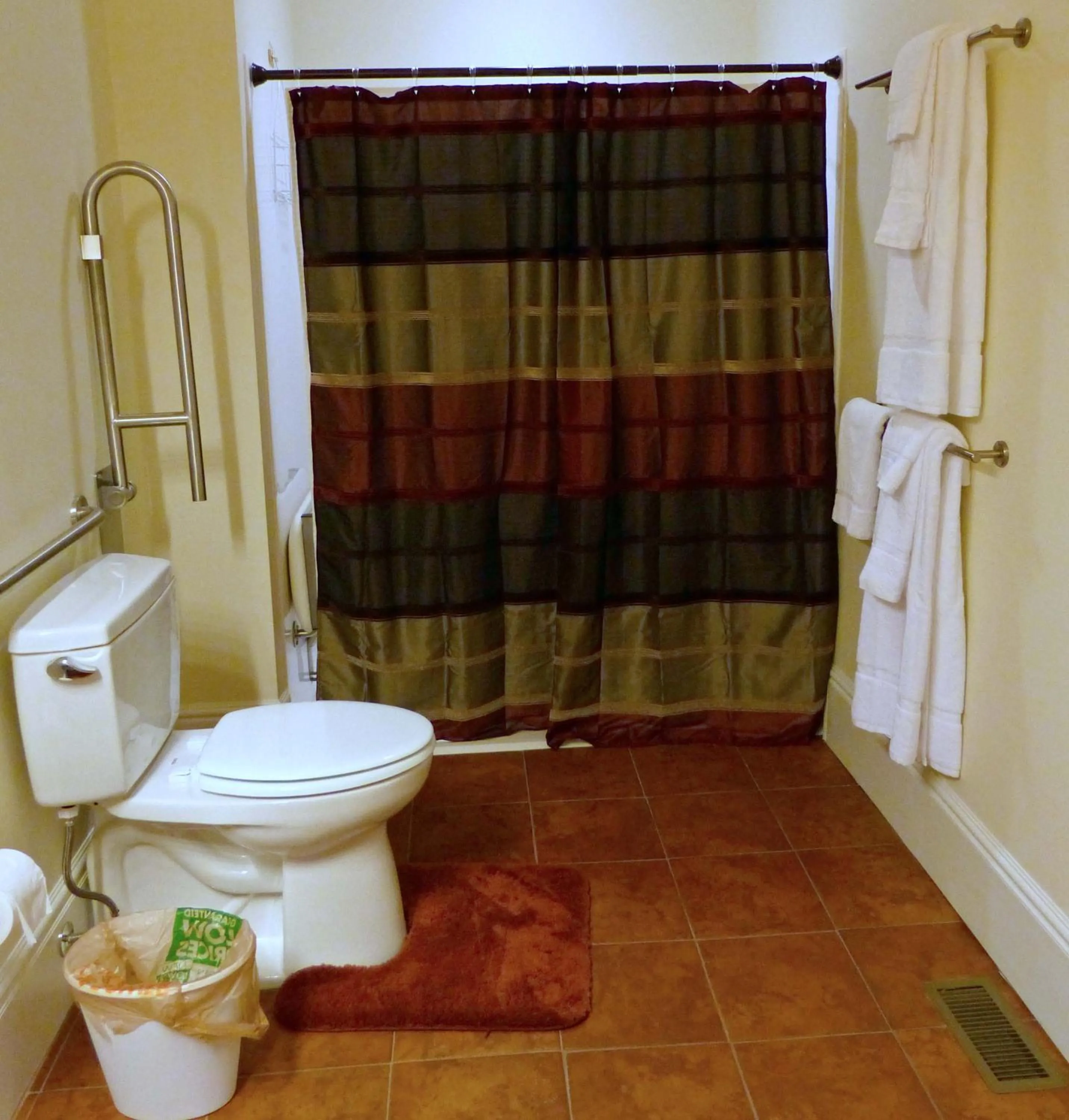 Bathroom in Davis Square Inn