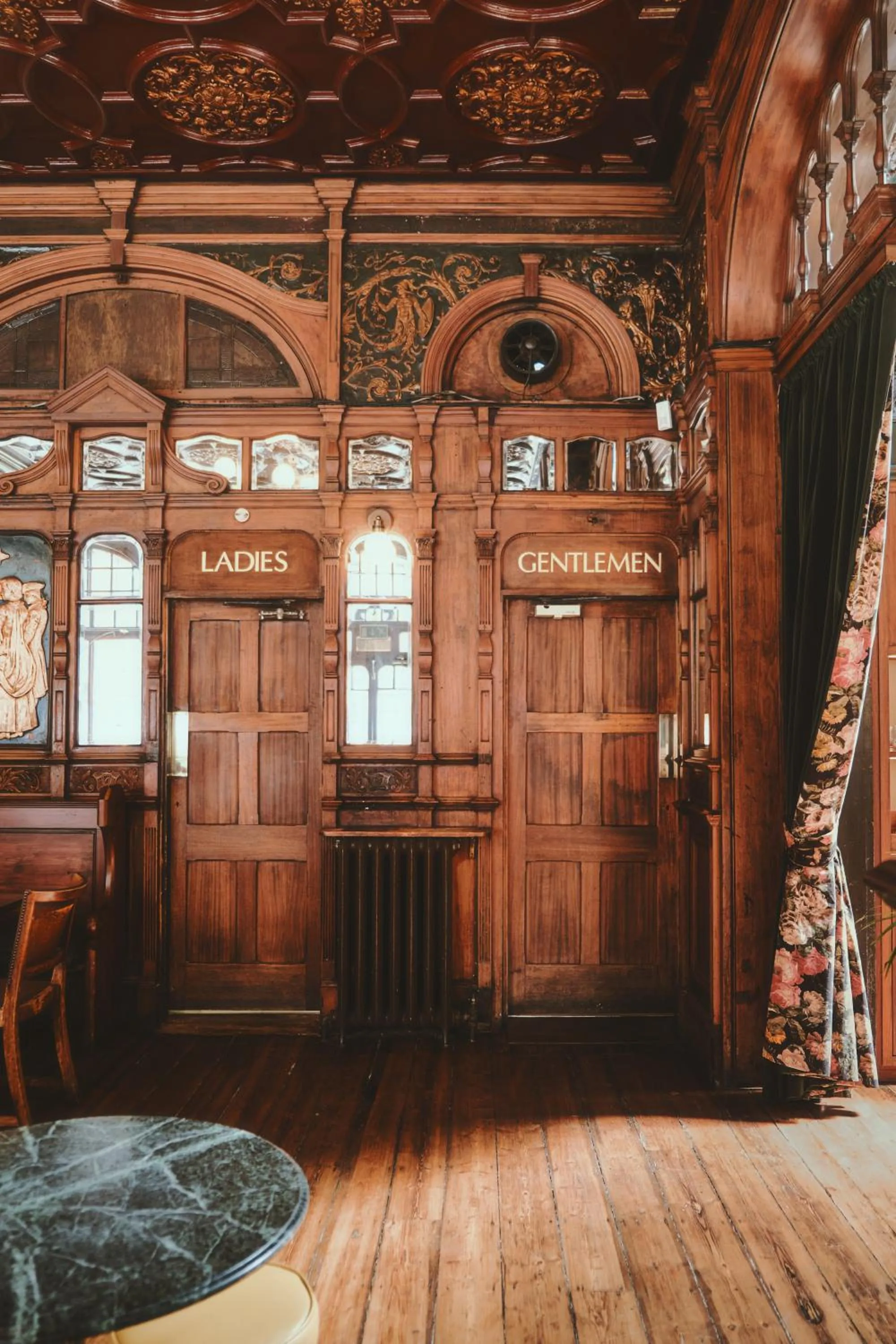 Property building in The Black Lion Pub & Boutique Guesthouse