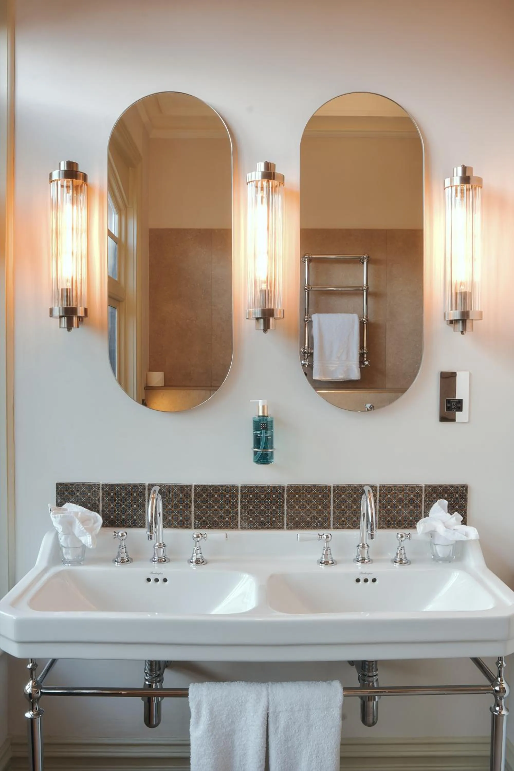 Bathroom in The Black Lion Pub & Boutique Guesthouse