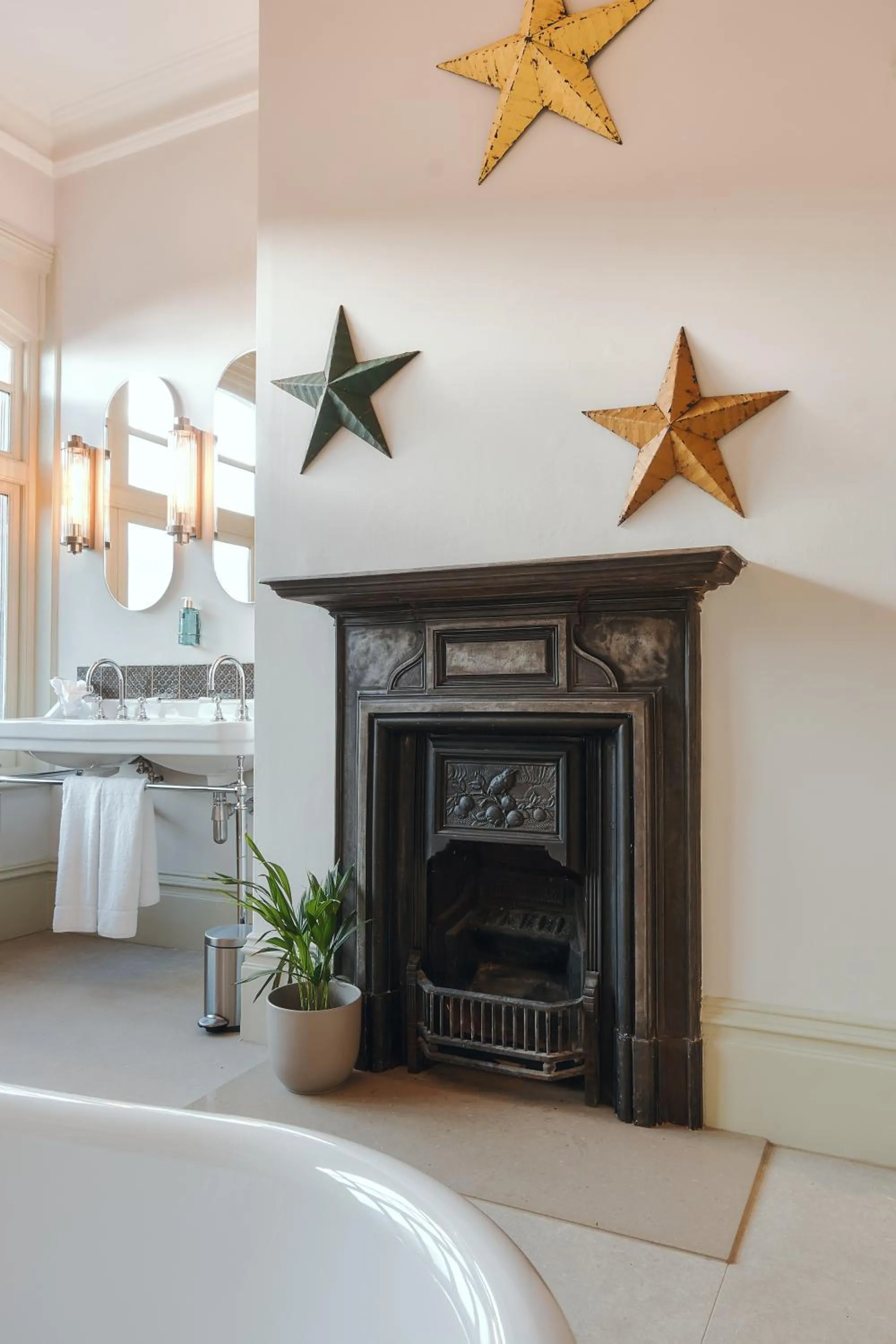 Bathroom in The Black Lion Pub & Boutique Guesthouse