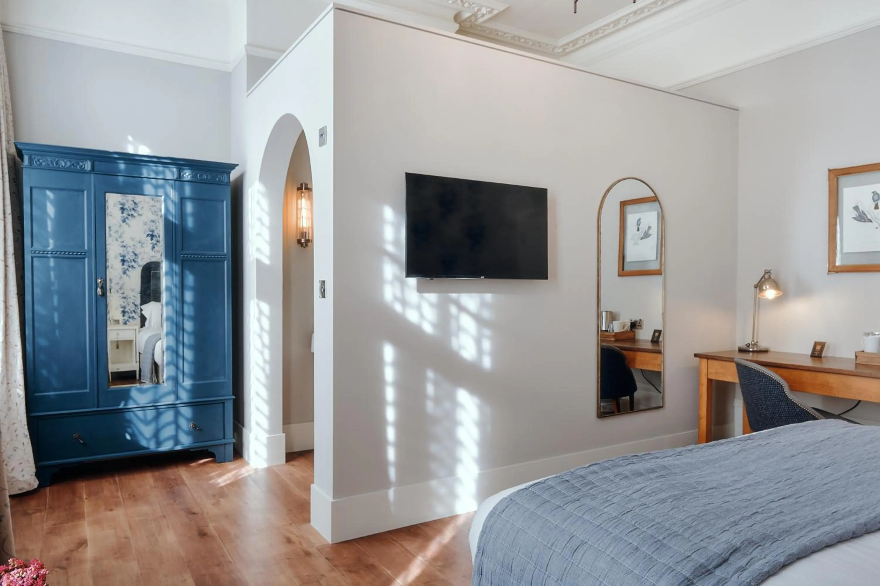 Bedroom, Bed in The Black Lion Pub & Boutique Guesthouse