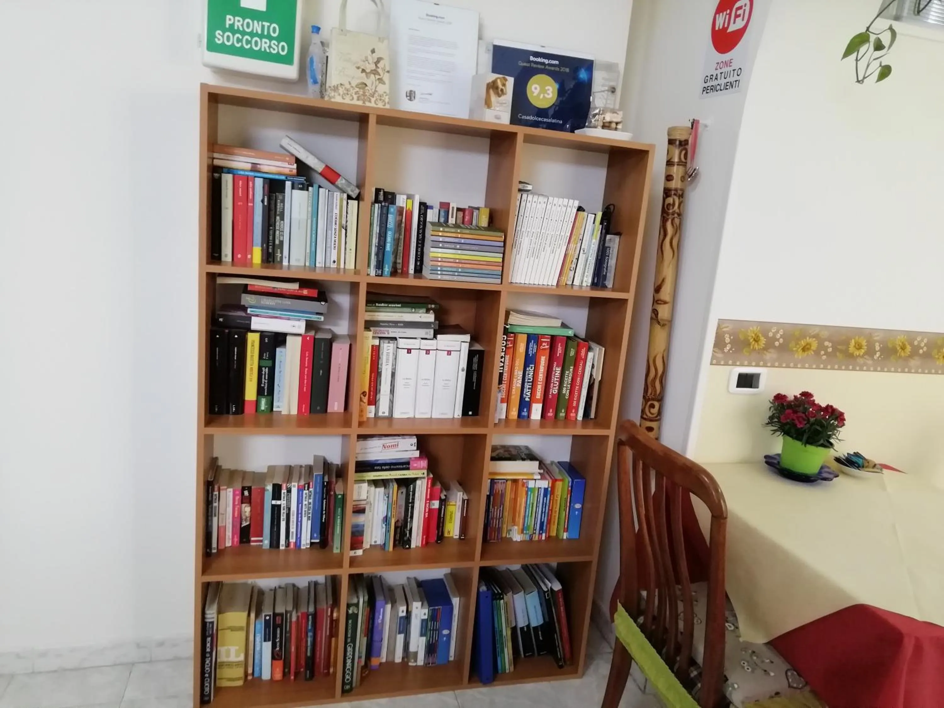 Library in casadolcecasalatina