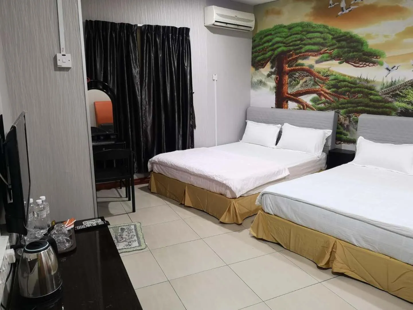 Bed in Home Inn Hotel