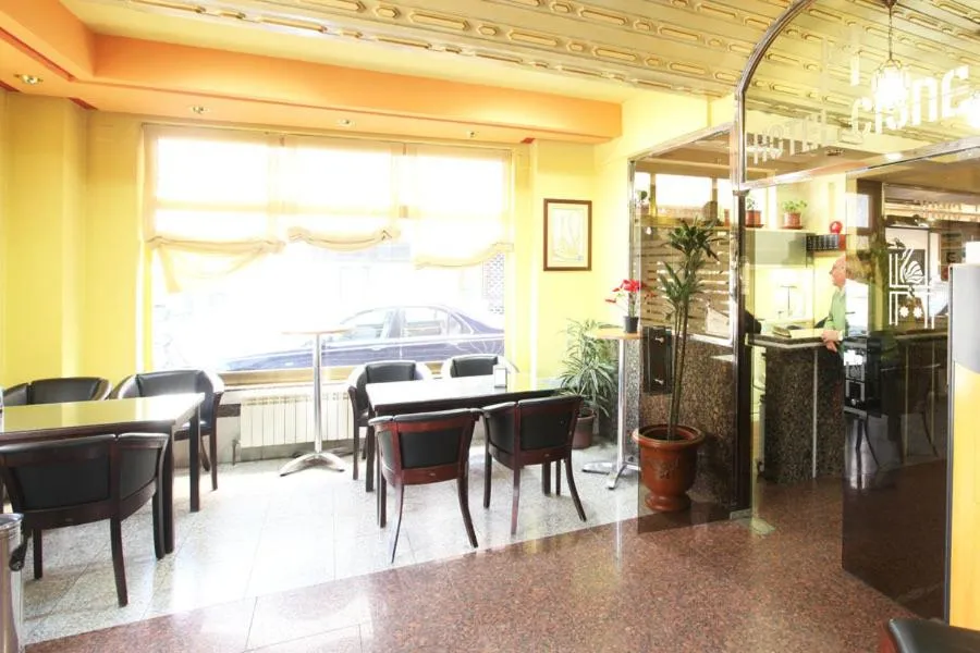 Restaurant/places to eat in El Cisne