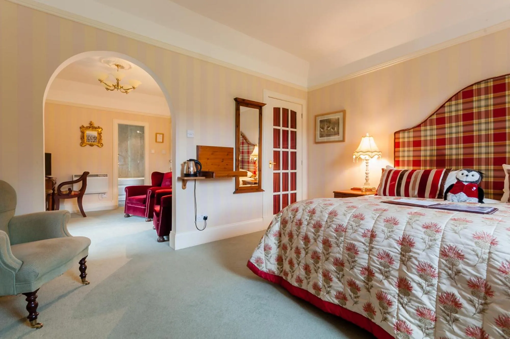 Bedroom, Bed in Kilcamb Lodge Hotel