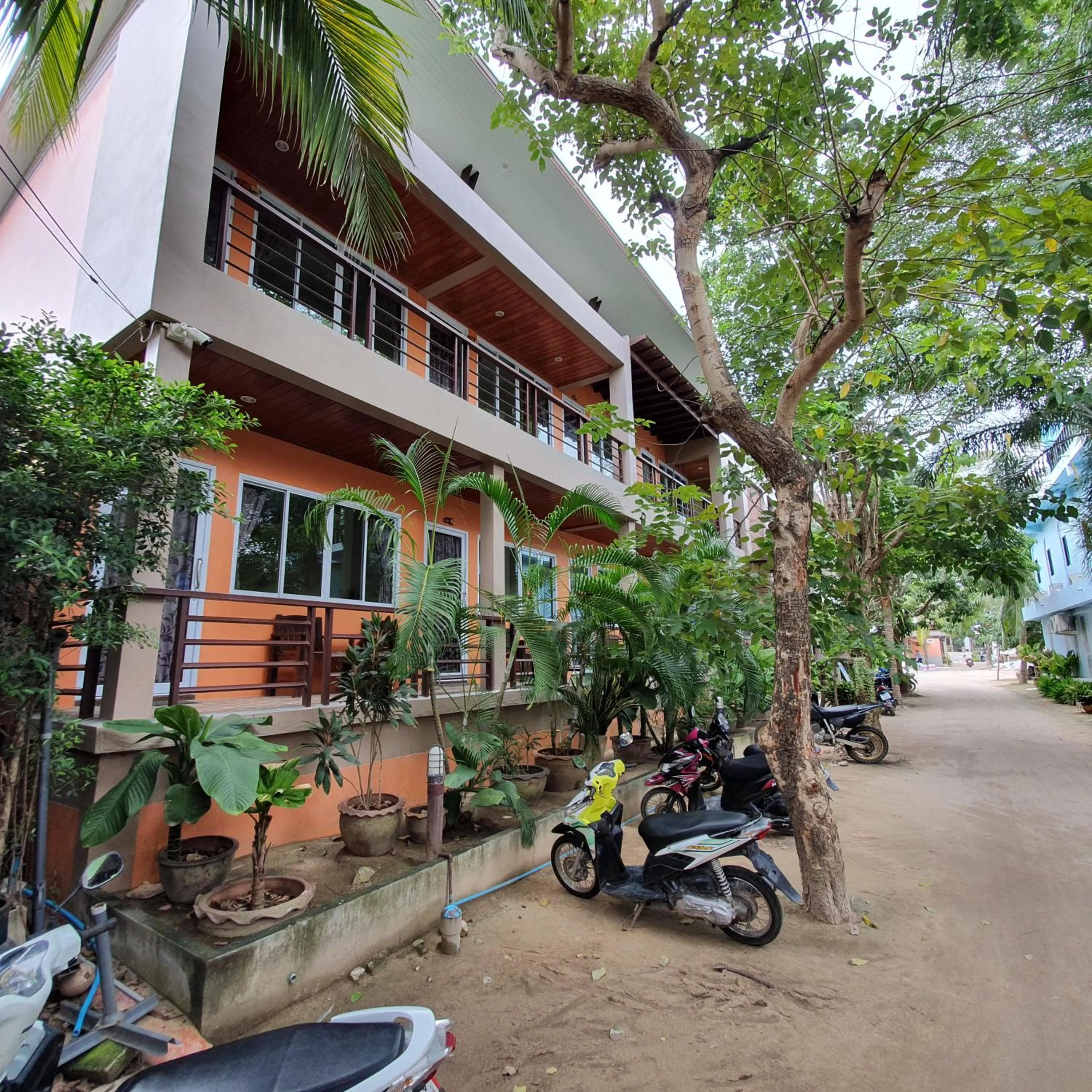 Silver Sands Resort - Koh Tao