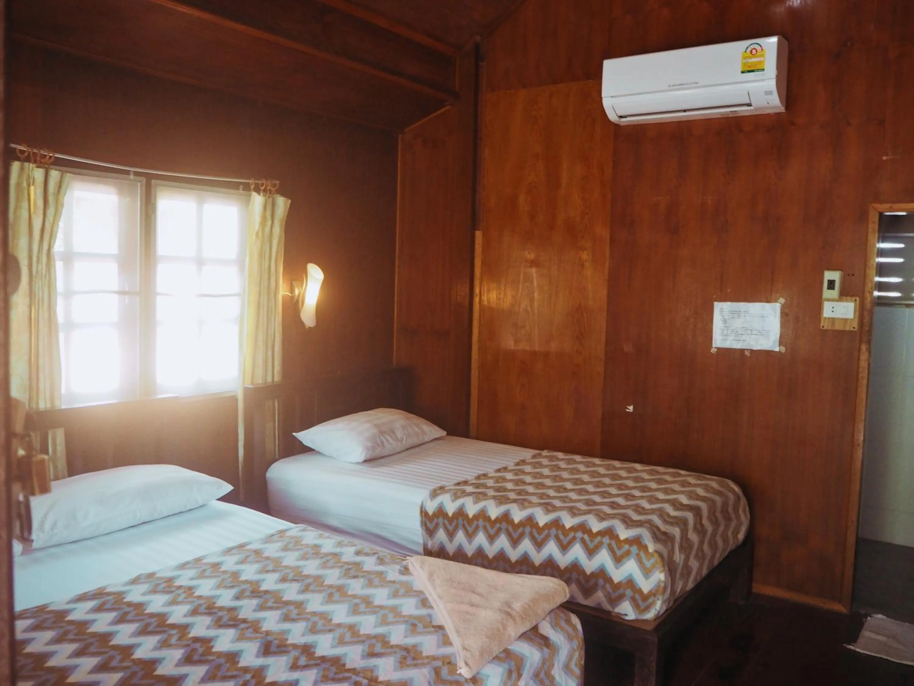 Bed in Silver Sands Resort - Koh Tao