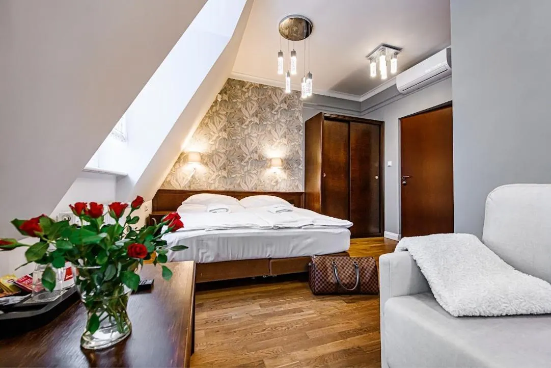 Photo of the whole room, Bed in Villa Neve