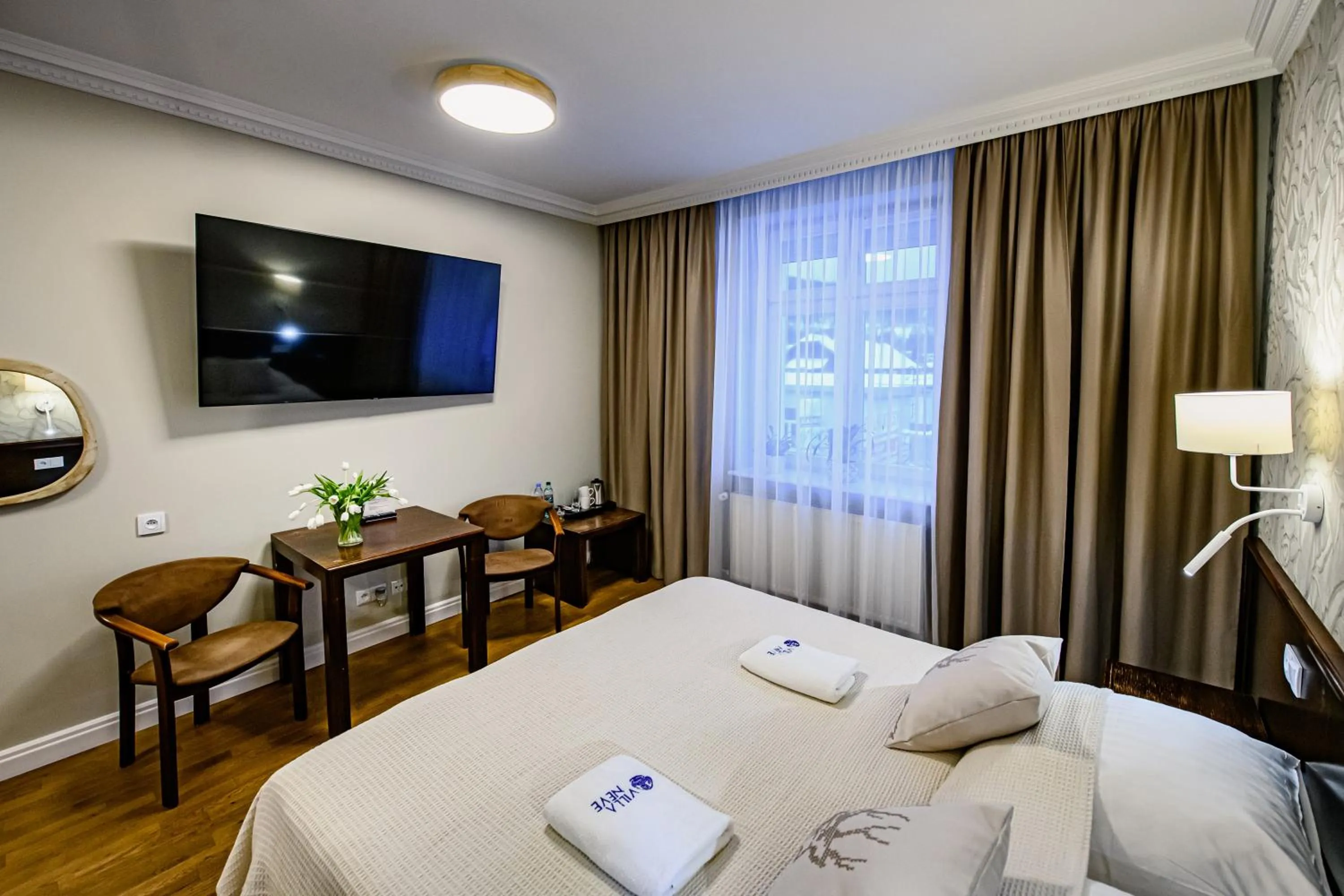 Photo of the whole room, Bed in Villa Neve