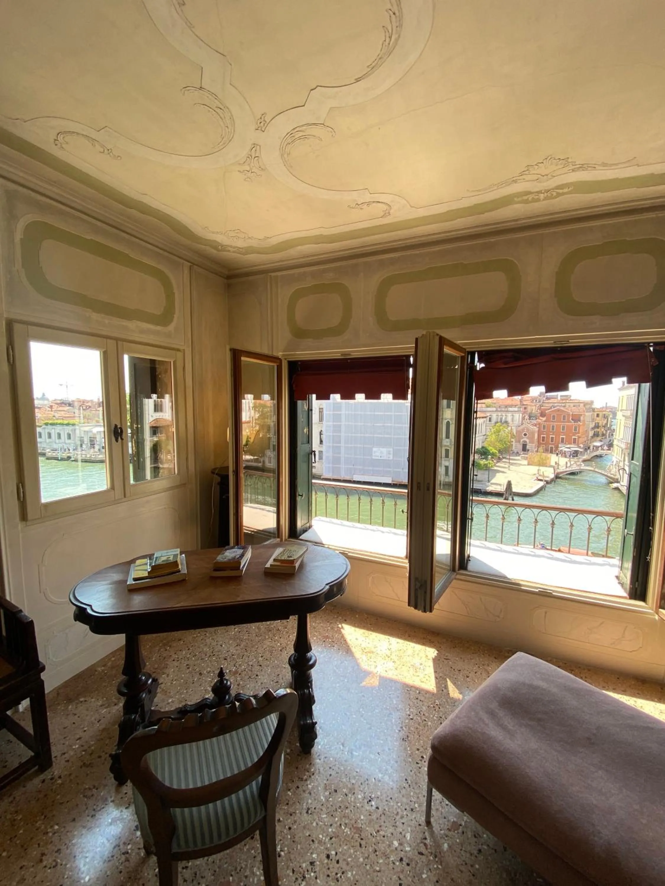 Living room in Palazzetto Pisani Grand Canal