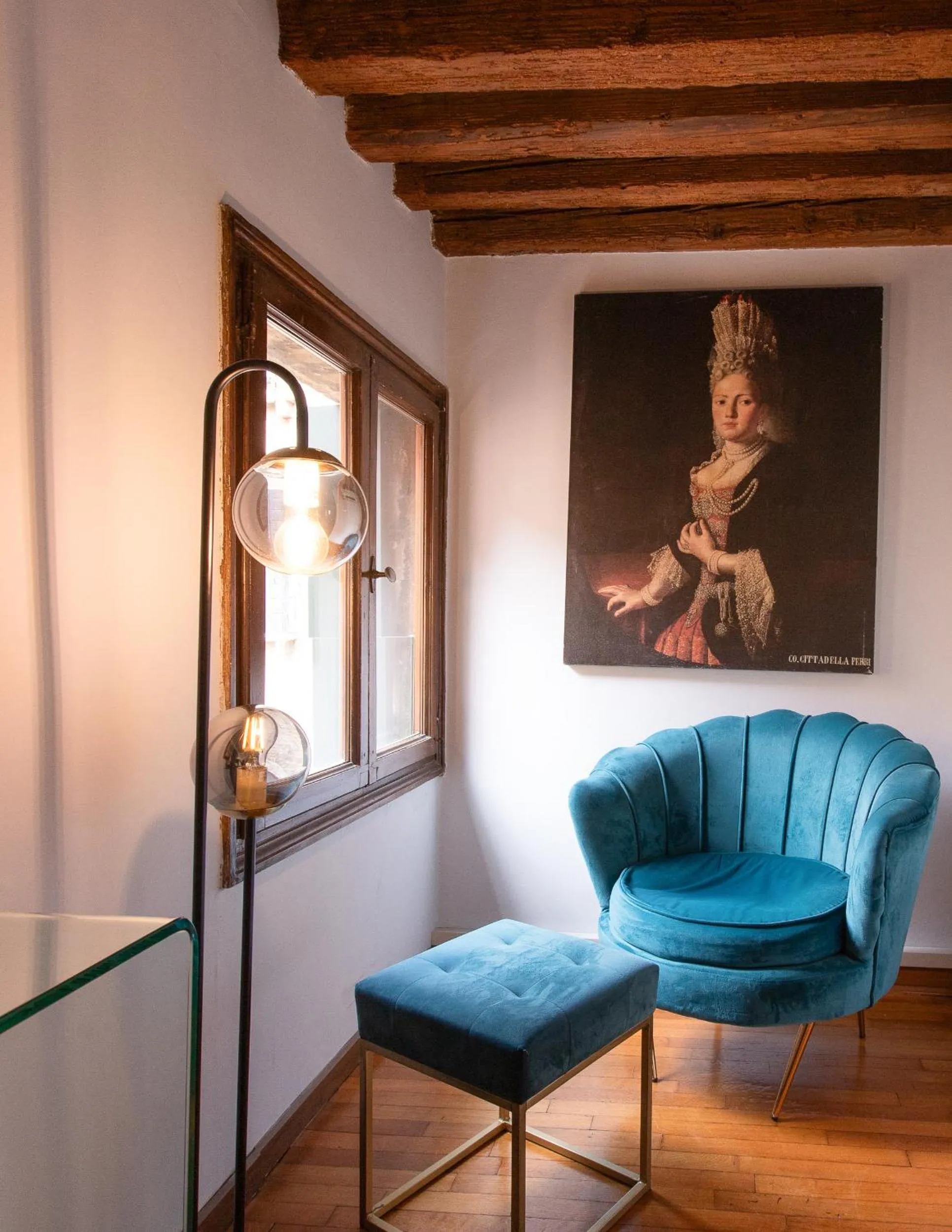 Bed in Palazzetto Pisani Grand Canal