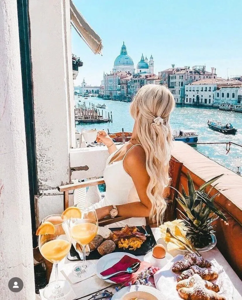 Restaurant/places to eat in Palazzetto Pisani Grand Canal