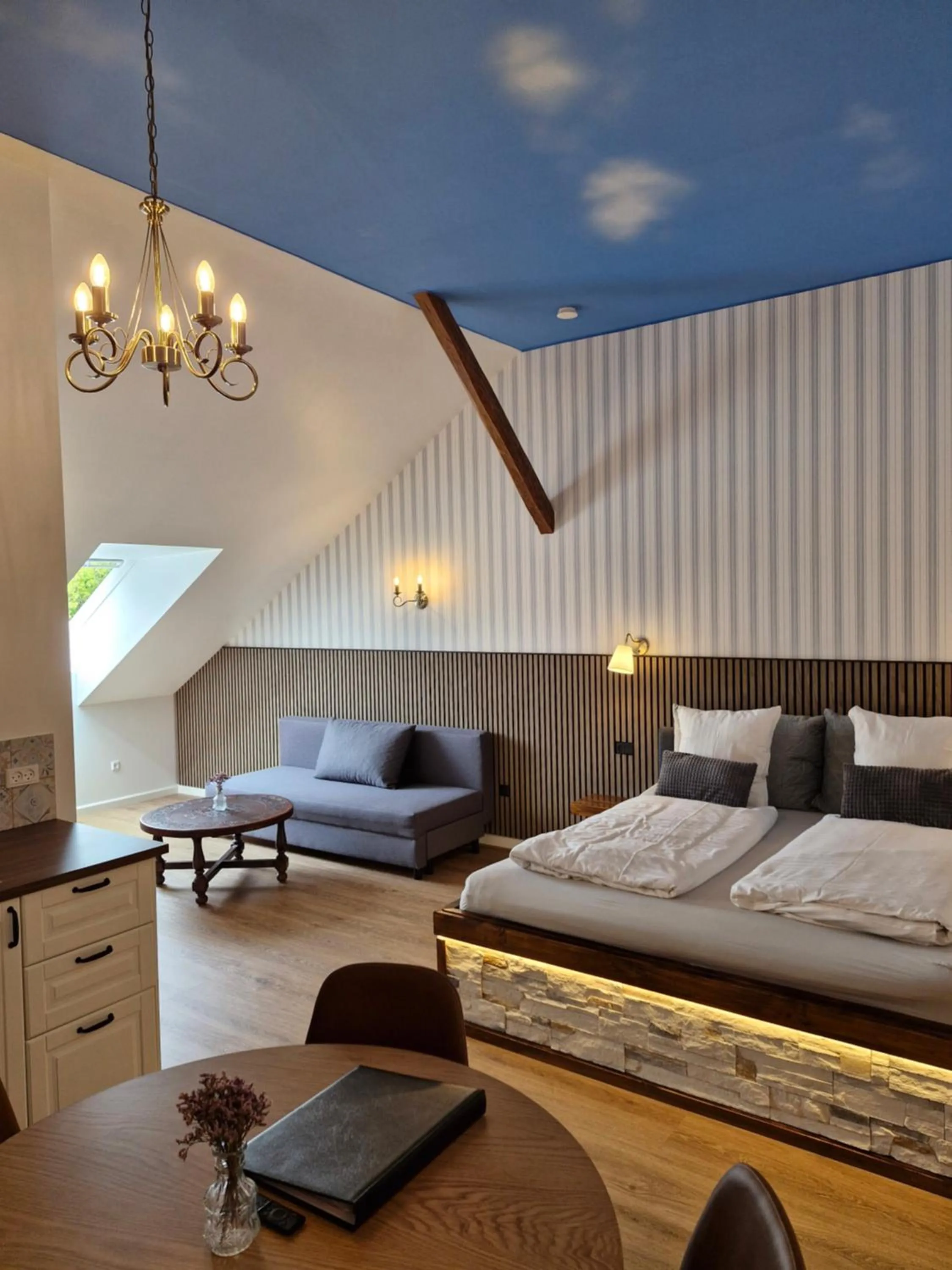 Dining area, Bed in Gørdinglund Herregård Bed & Breakfast