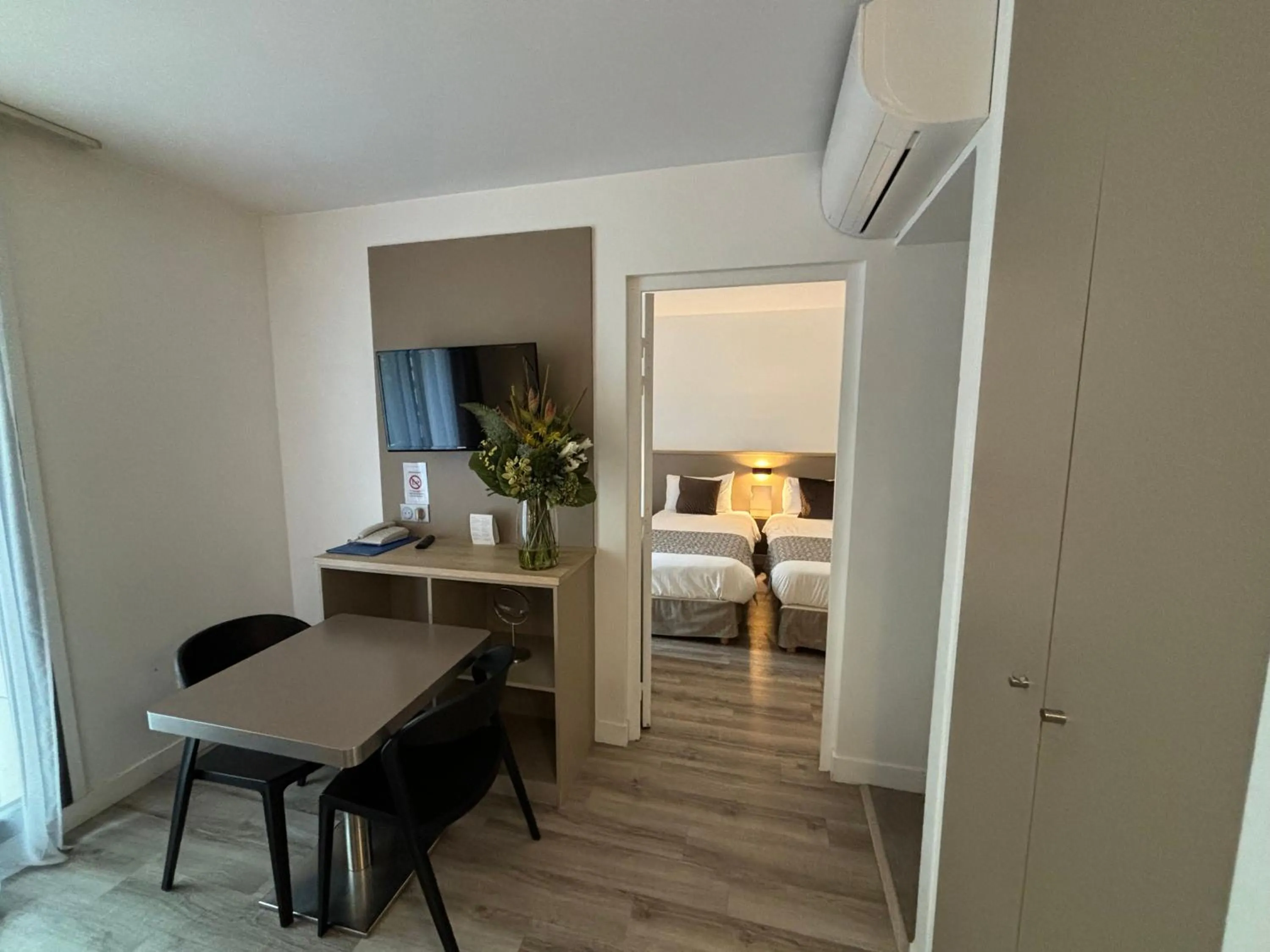 Bed in AMHotel Italie