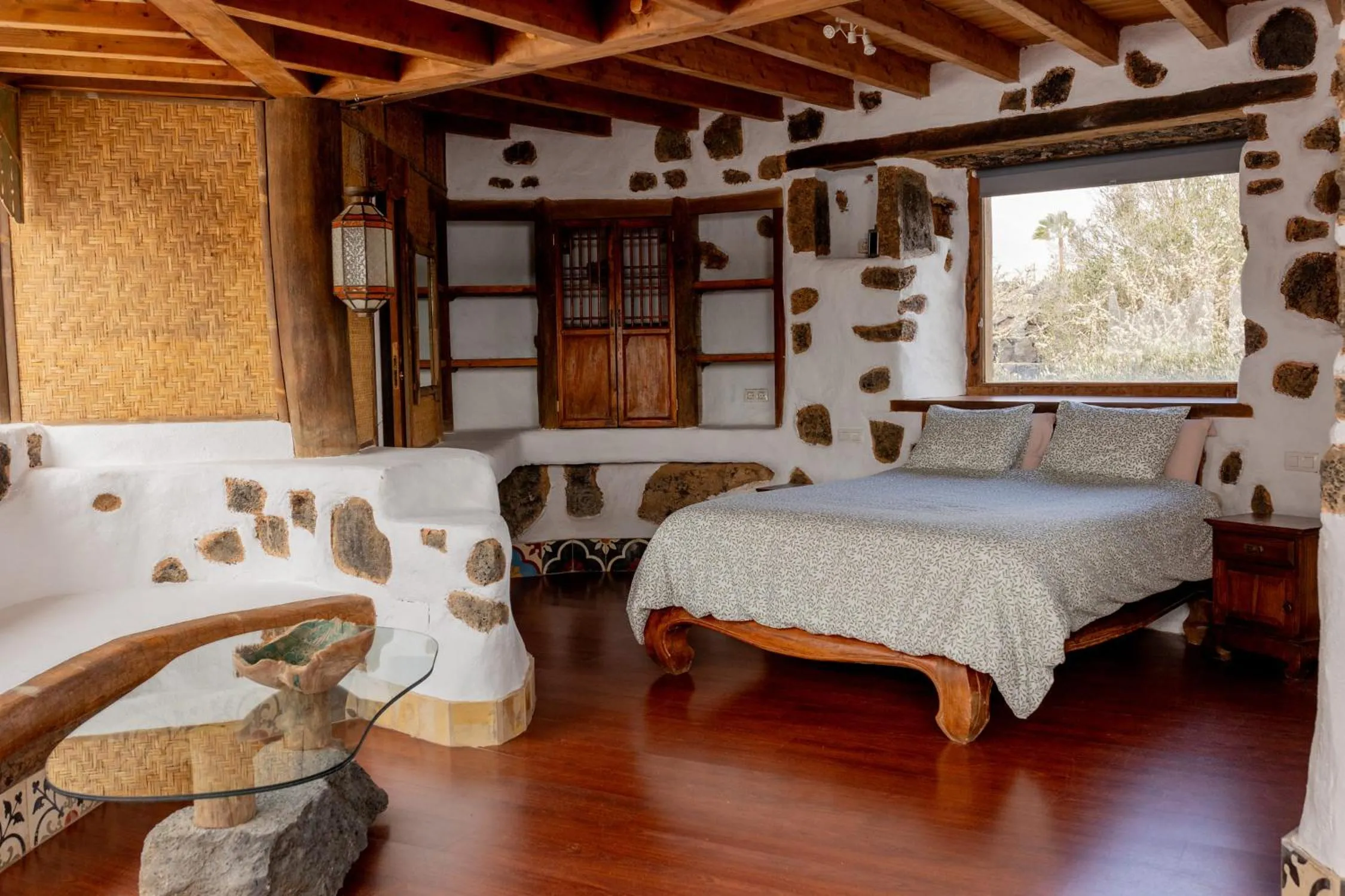 Photo of the whole room, Bed in Finca Tomaren