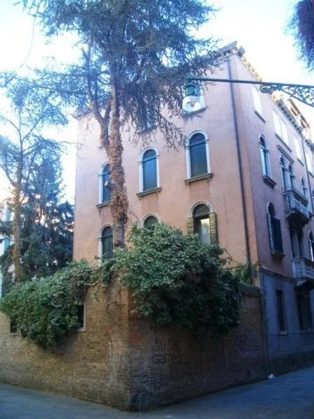 Facade/entrance in B&B Exclusive