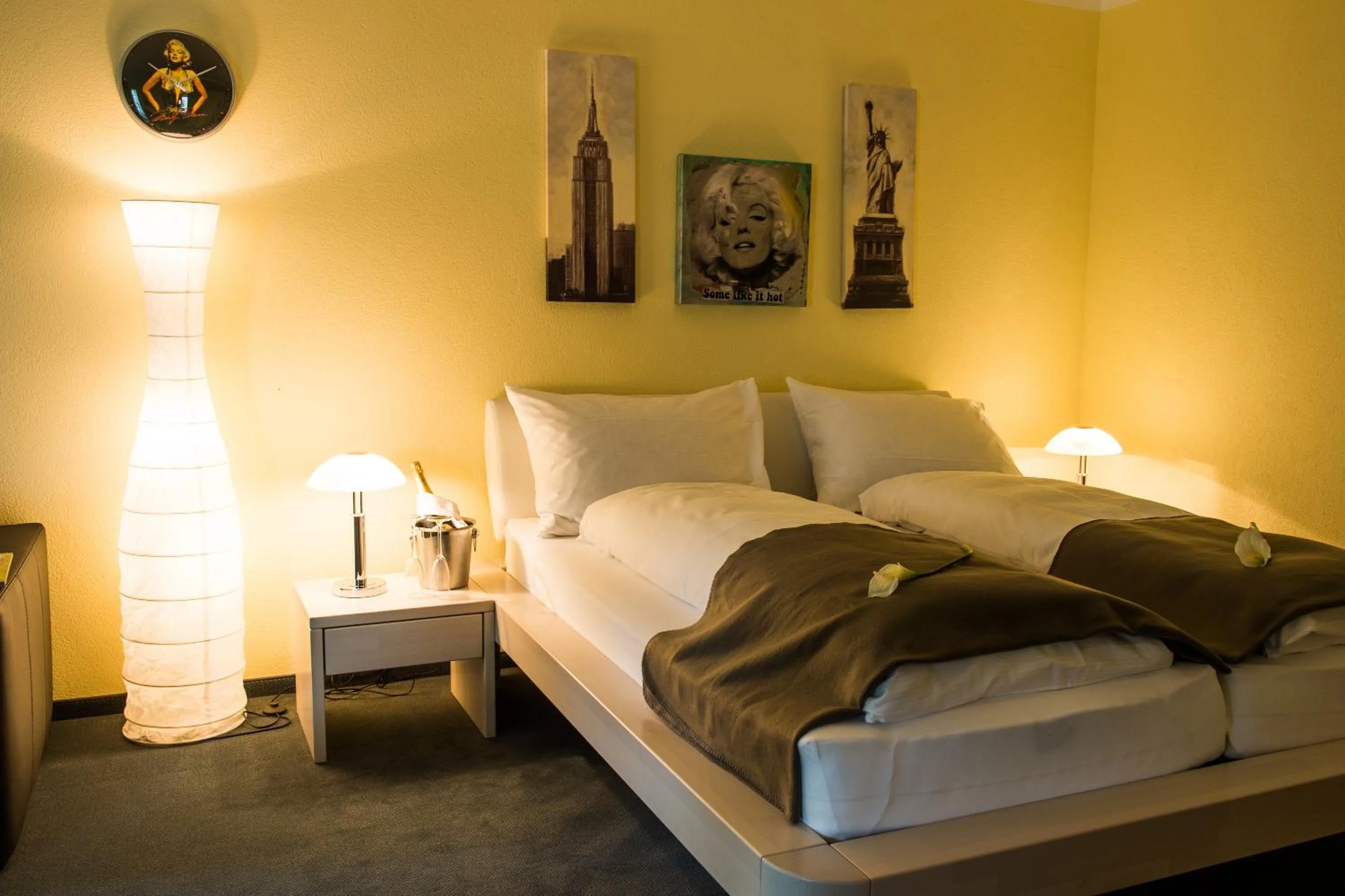 Bedroom, Bed in Hotel Matt