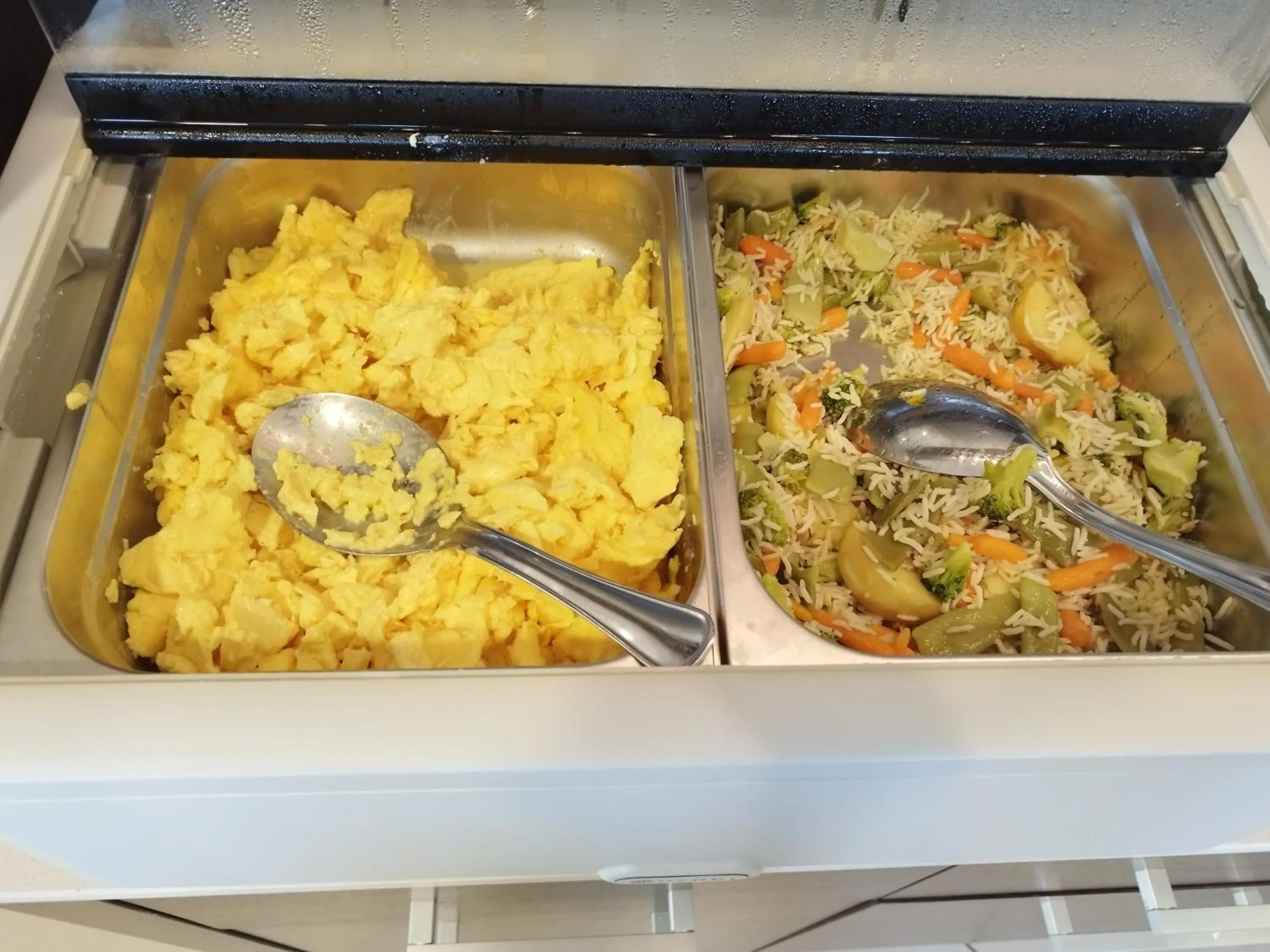 Breakfast in Kairos Garda Hotel