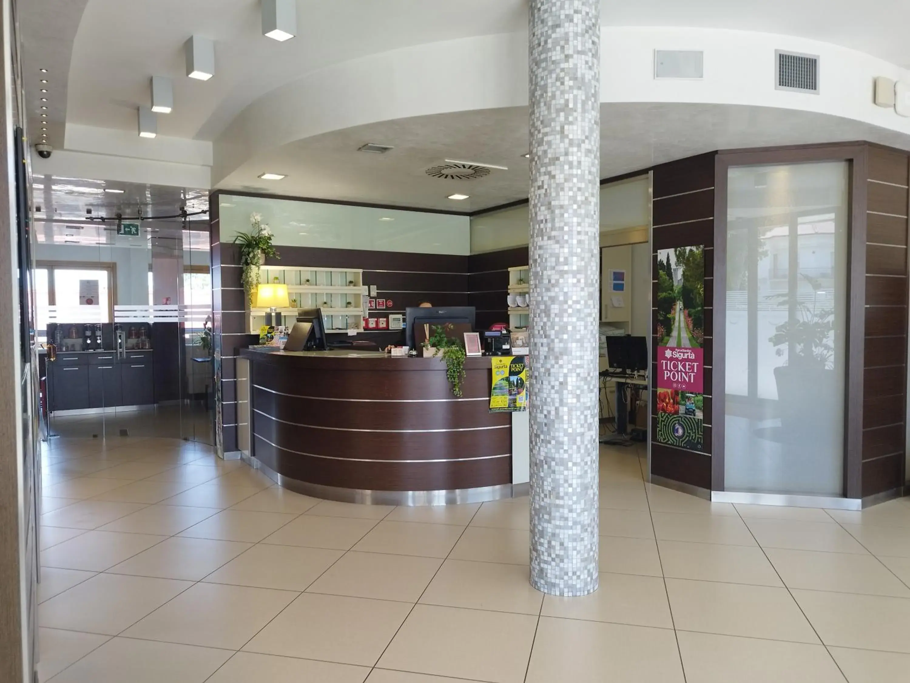 Lobby or reception in Kairos Garda Hotel Lobby or reception in Kairos Garda Hotel