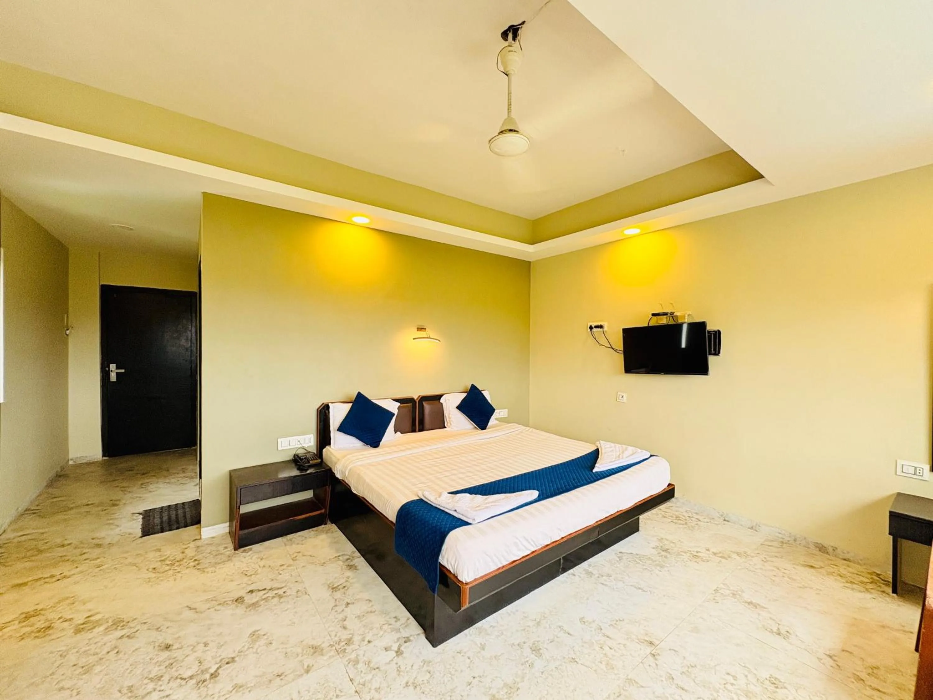 Bed in Sunrise Hill Resort