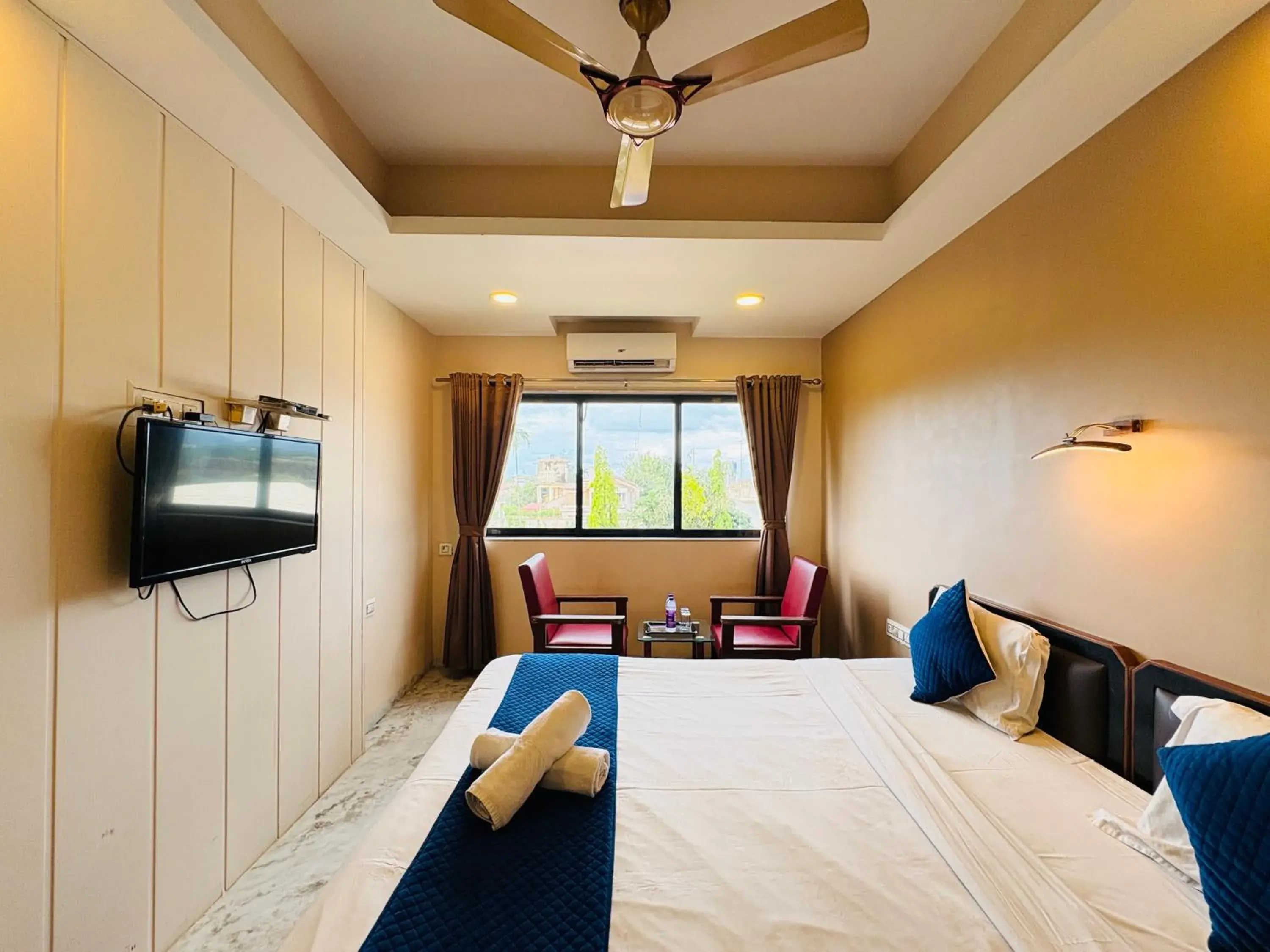 Deluxe Double Room in Sunrise Hill Resort Deluxe Double Room in Sunrise Hill Resort