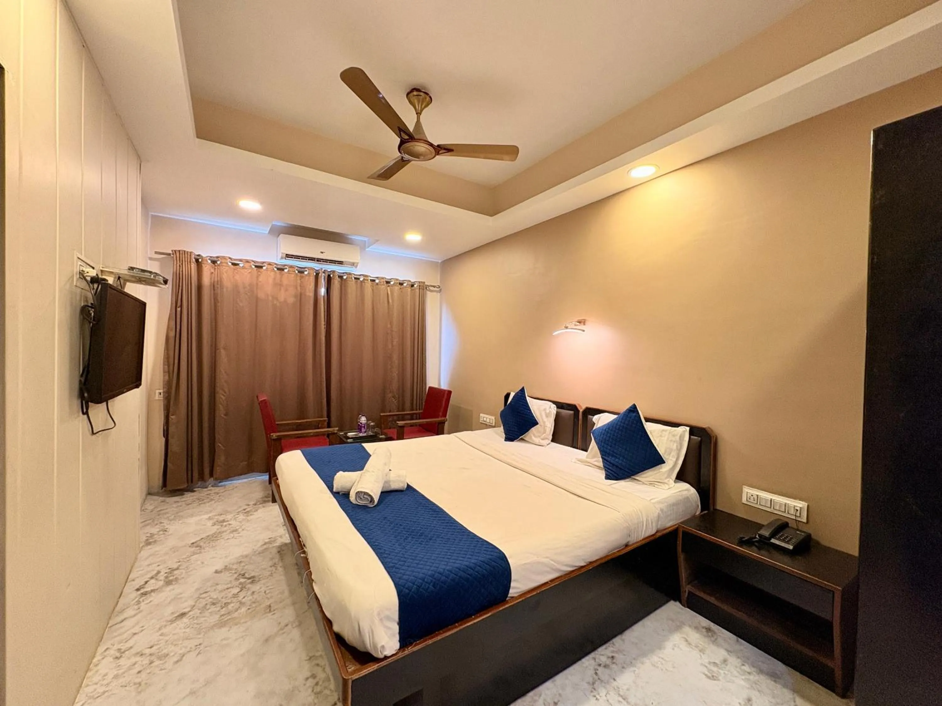 Bed in Sunrise Hill Resort