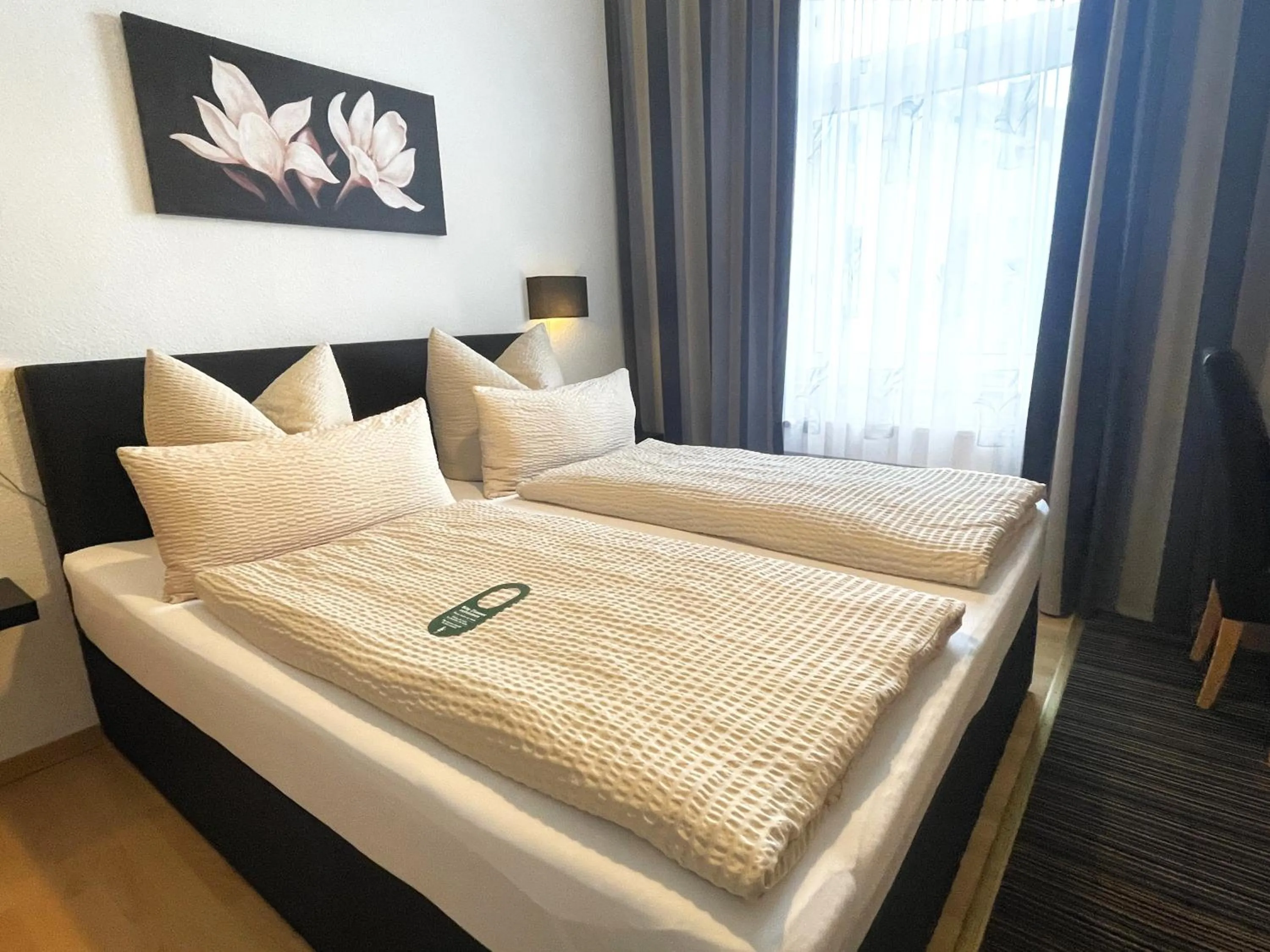 Photo of the whole room, Bed in Hotel Antoni