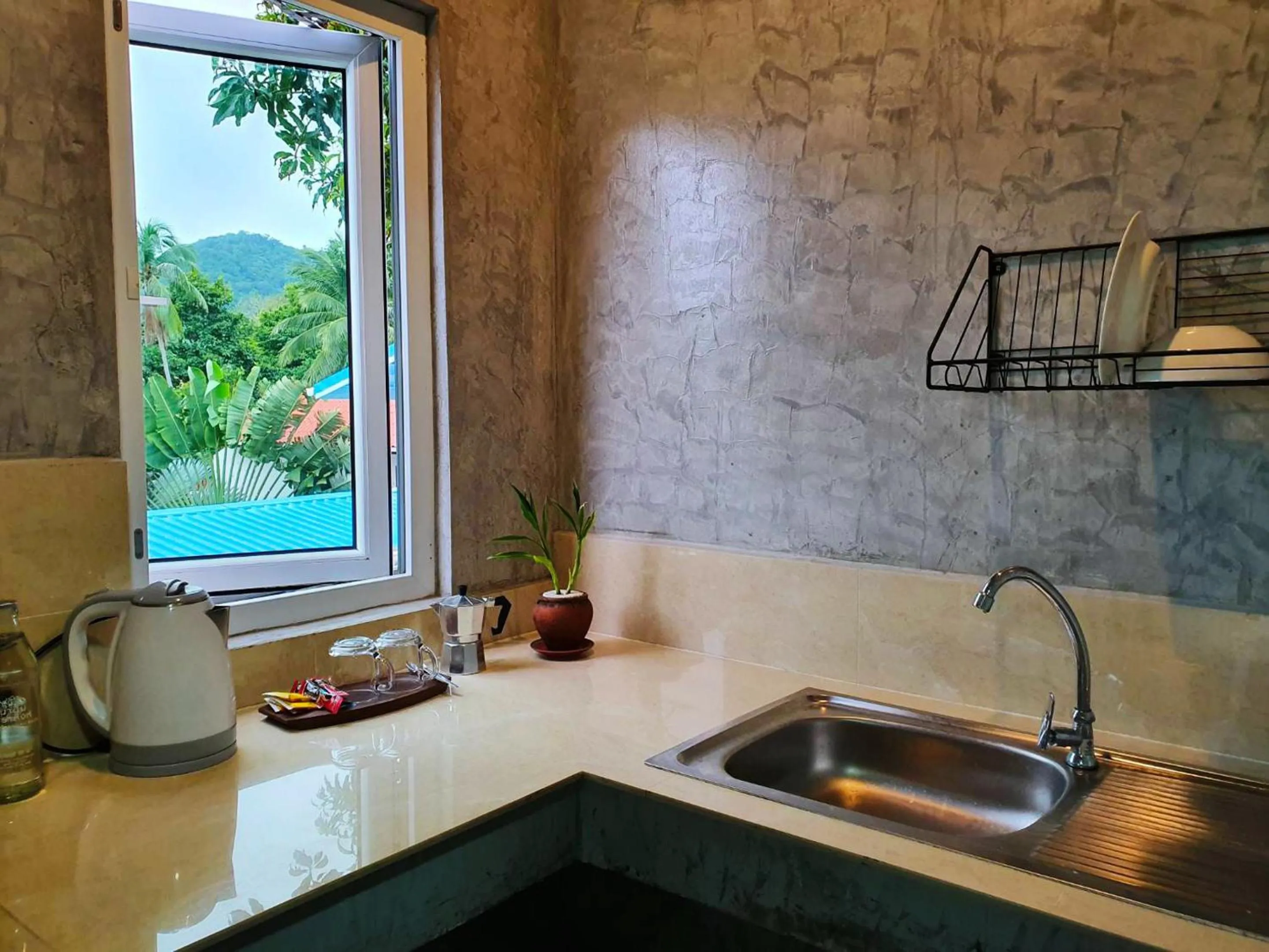 Kitchen or kitchenette in Life koh tao resort