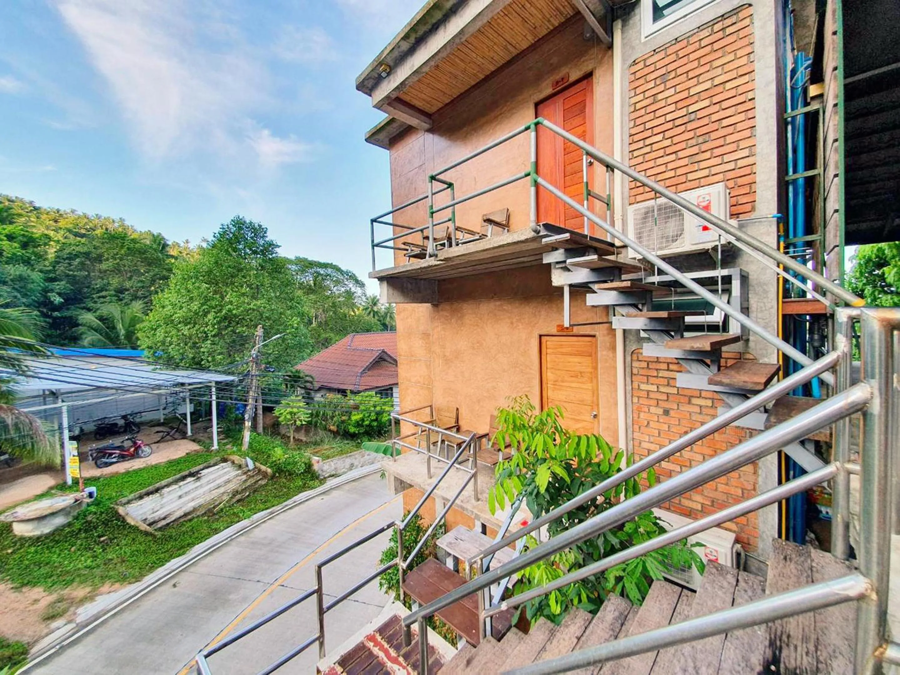 Facade/entrance in Life koh tao resort