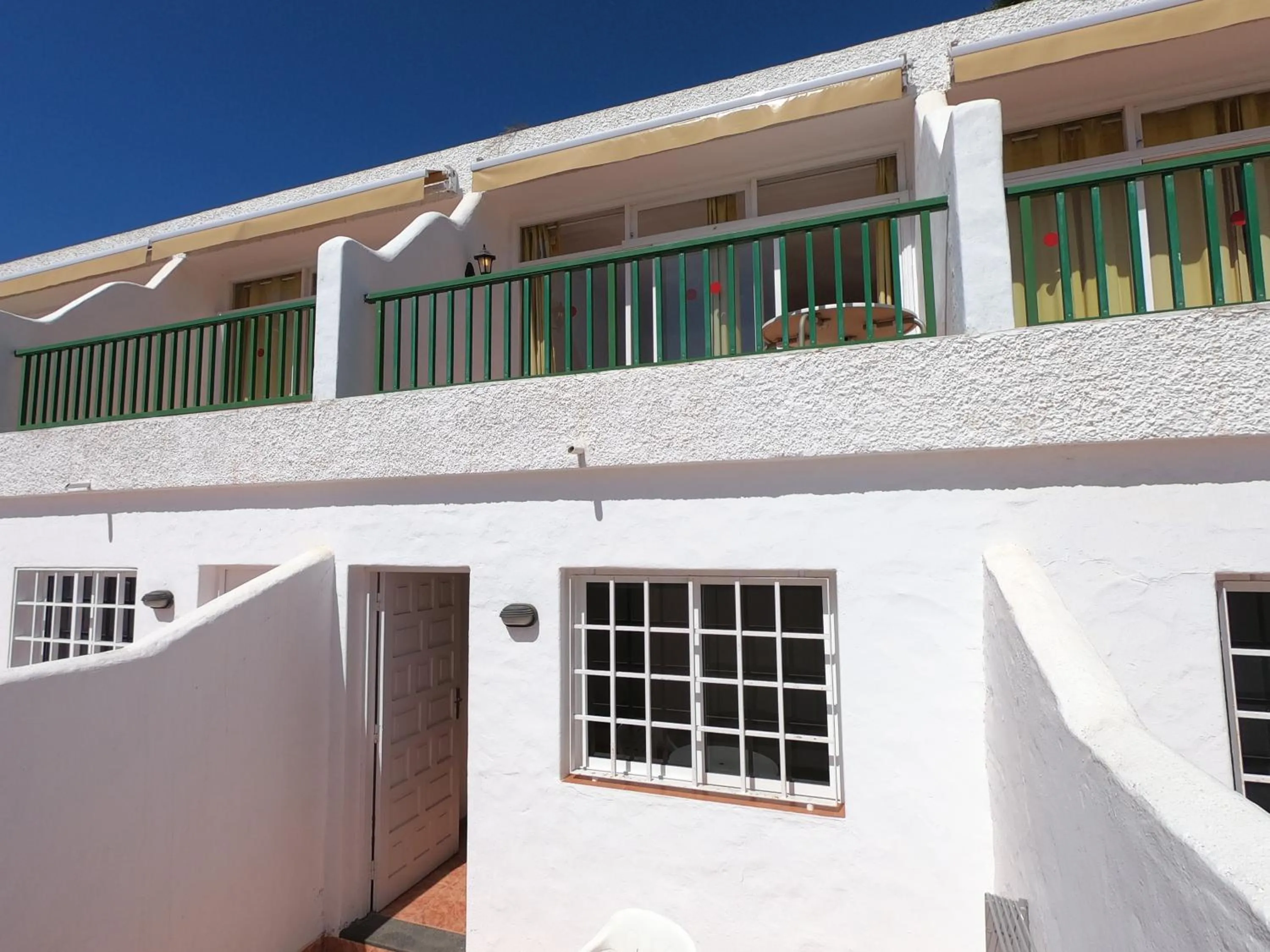 Property building in Apartamentos Guanarama